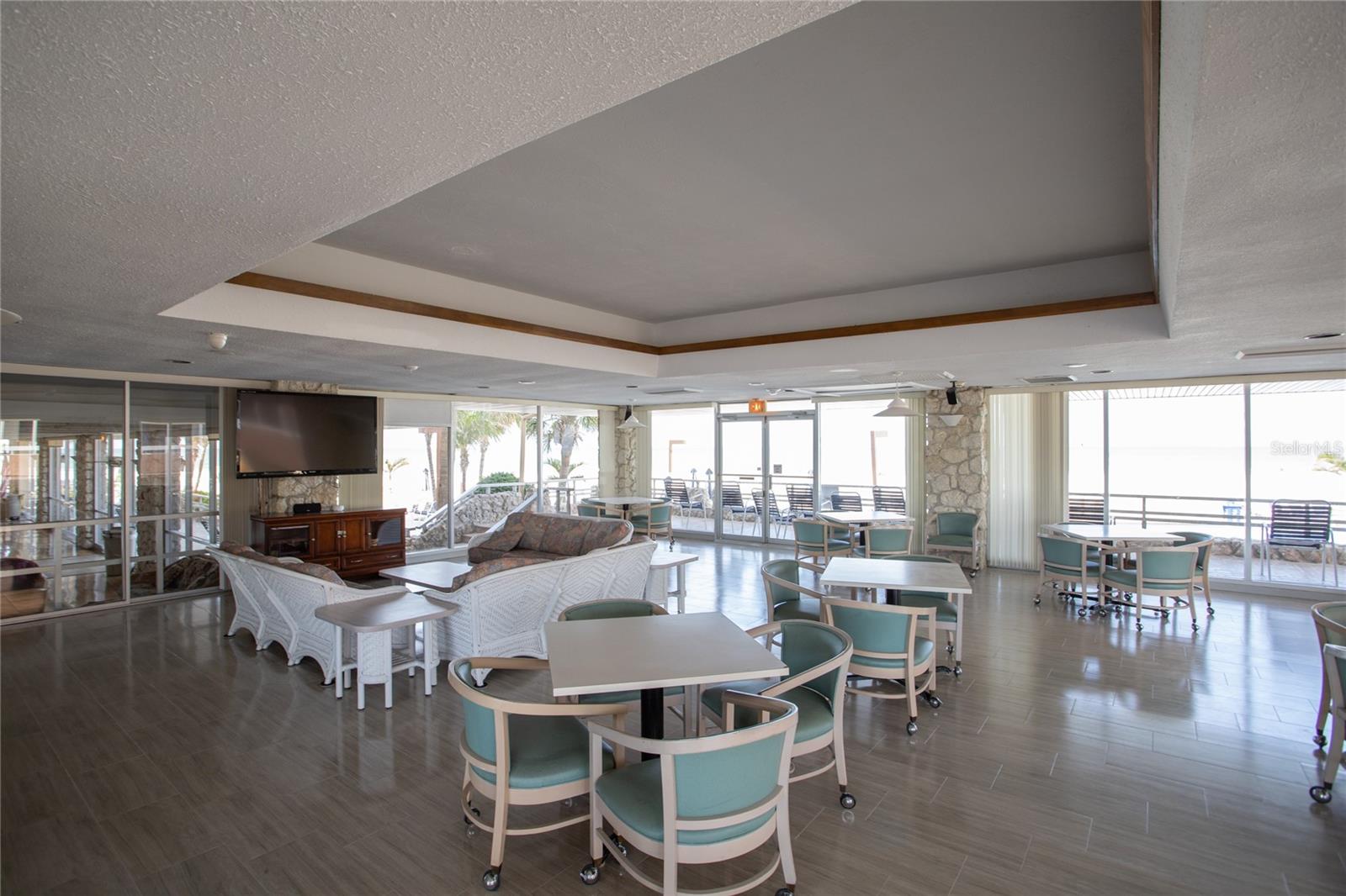 REDINGTON TOWERS 3 CONDO - Residential Lease