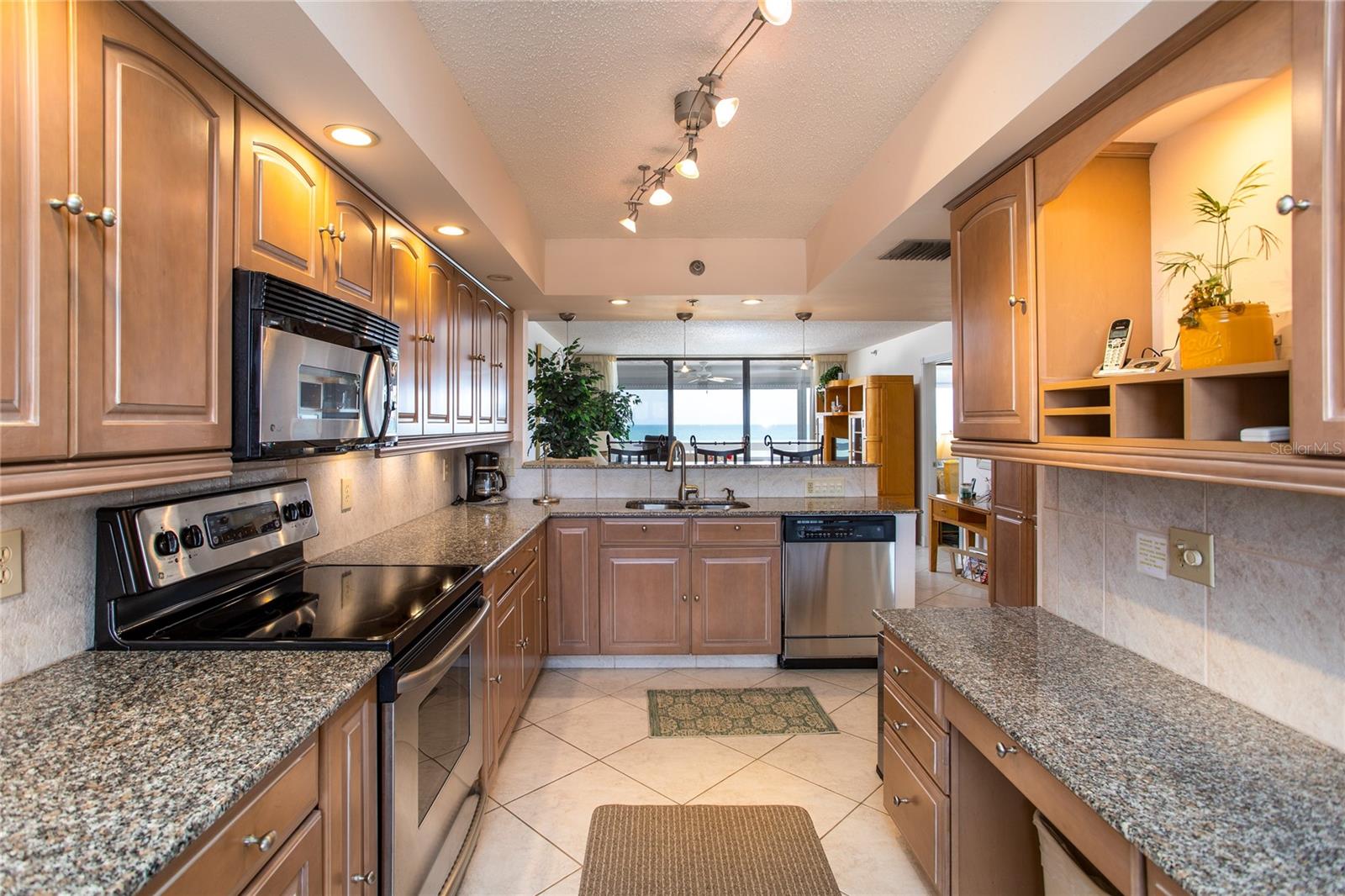 REDINGTON TOWERS 3 CONDO - Residential Lease