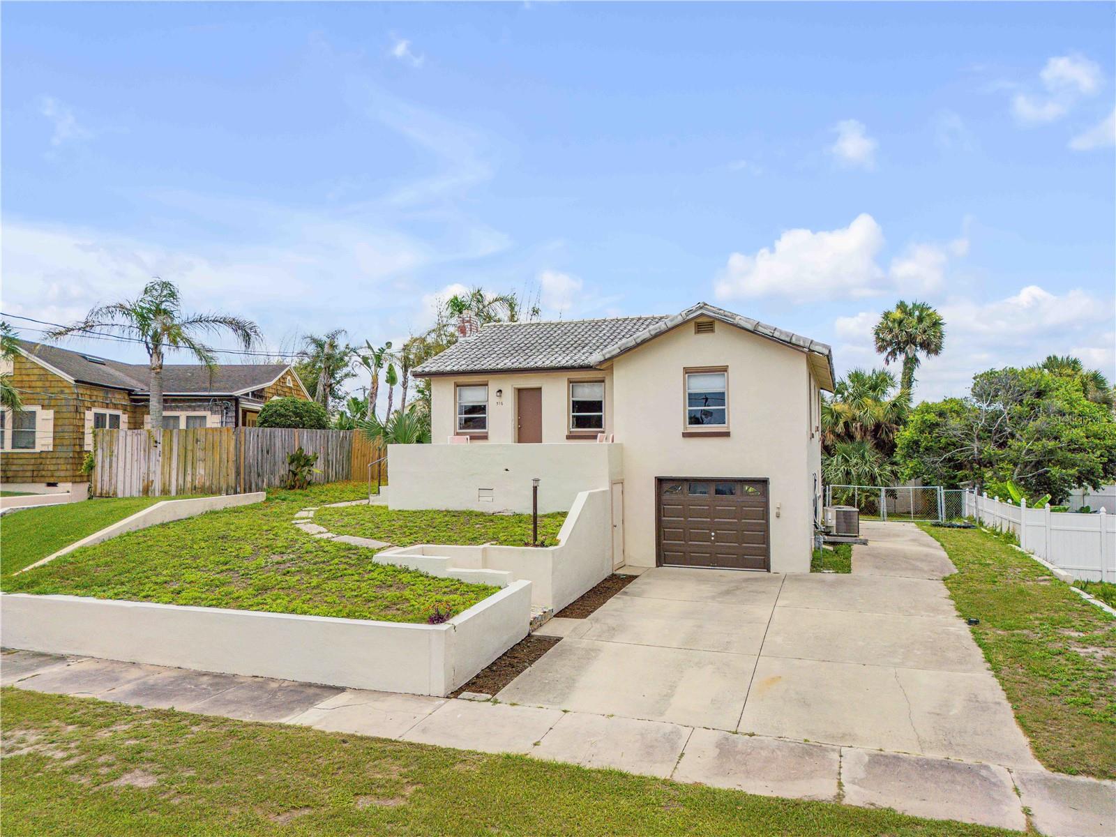 516 WISTERIA ROAD