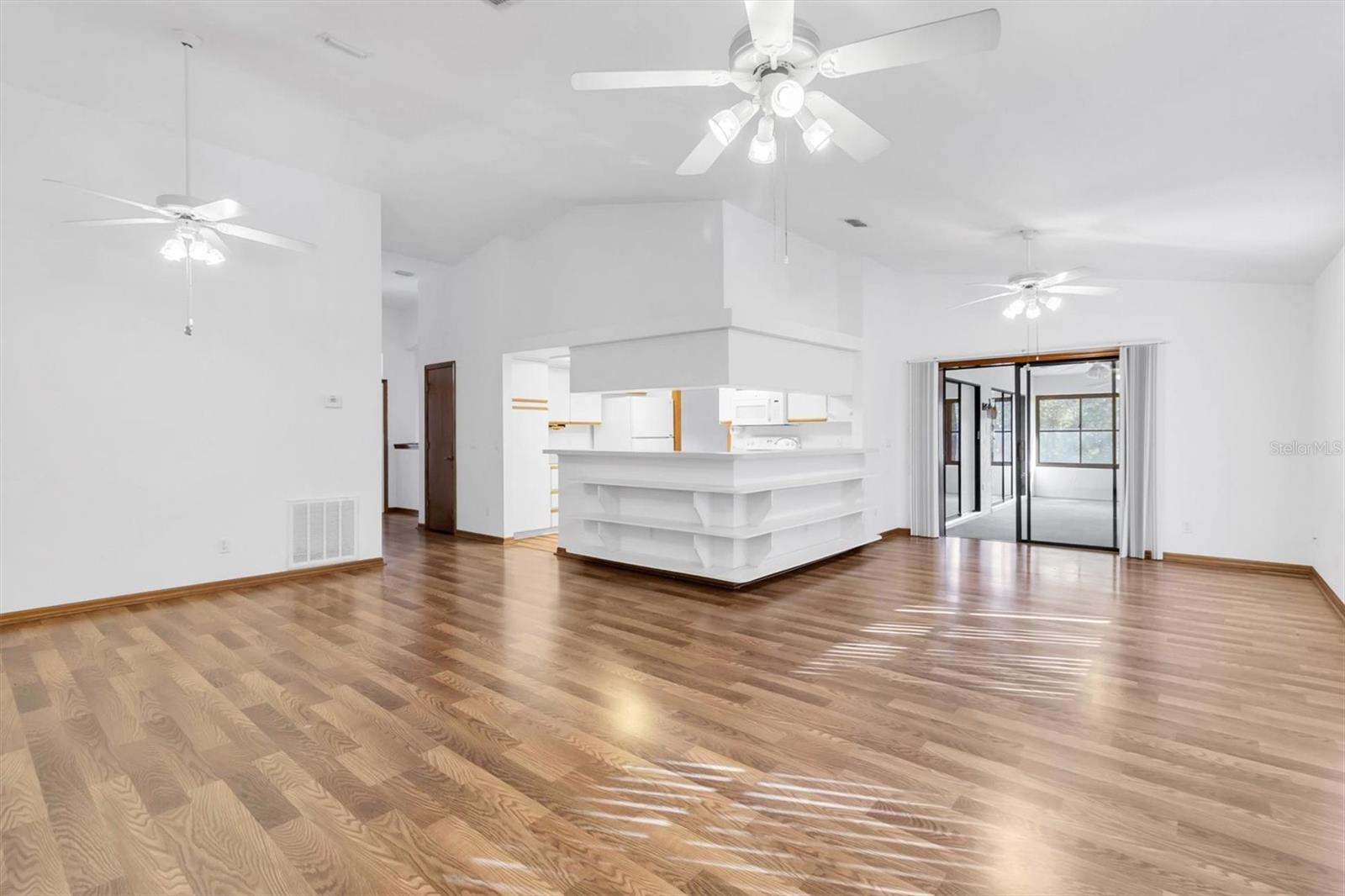 PINE RIDGE UNIT 03 - Residential