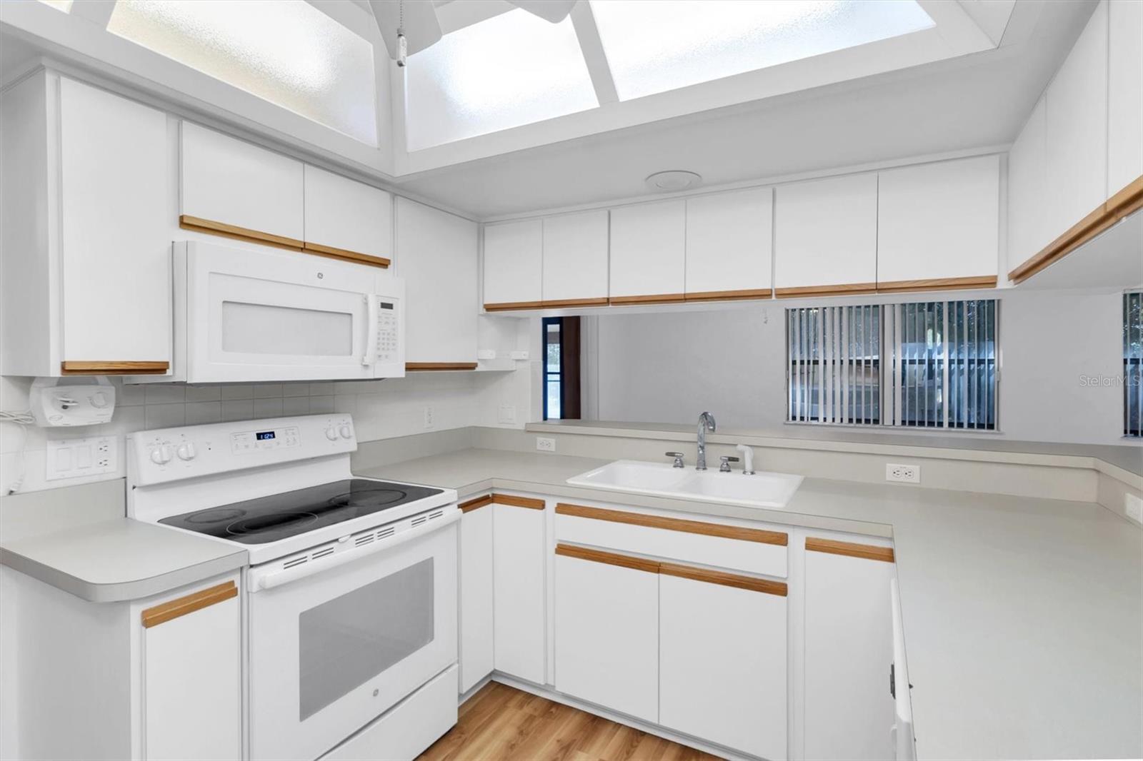 PINE RIDGE UNIT 03 - Residential