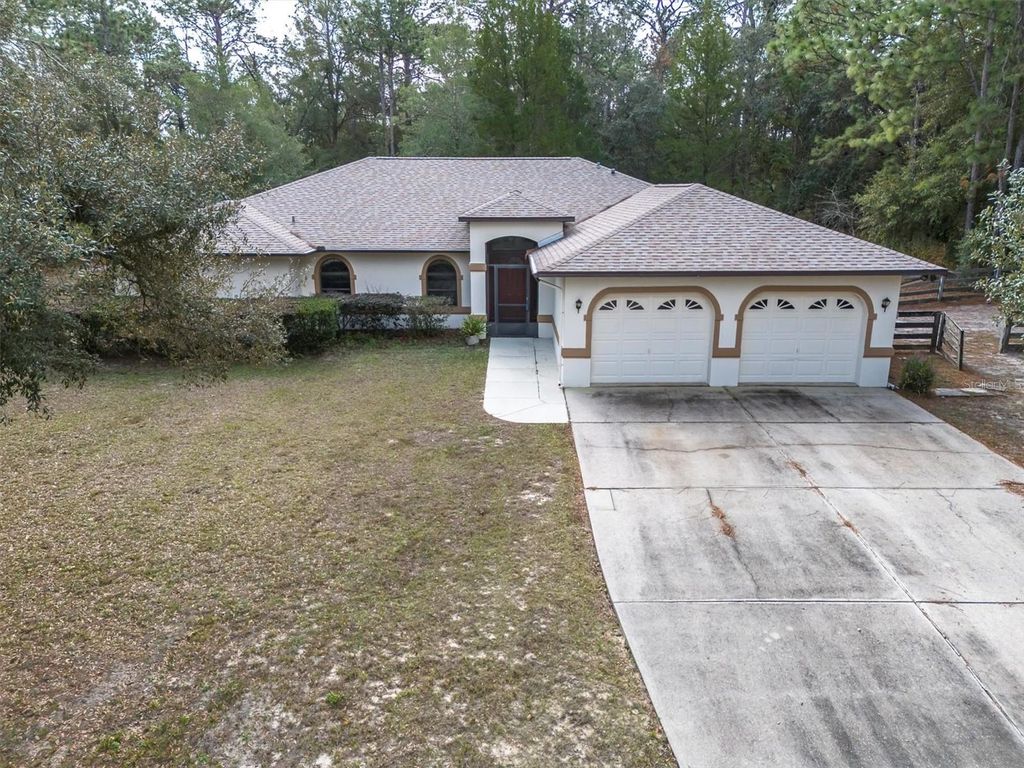 Photo of 2494 W Axelwood Drive, Beverly Hills, FL 34465 (MLS # TB8461982)