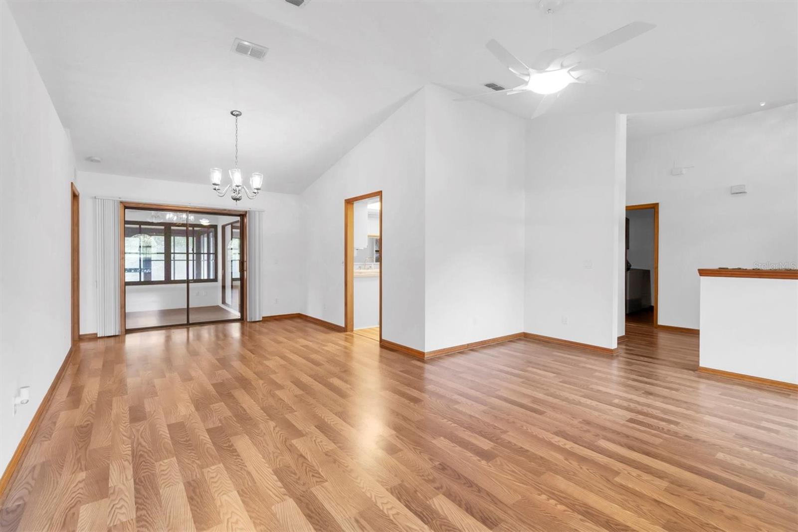 PINE RIDGE UNIT 03 - Residential