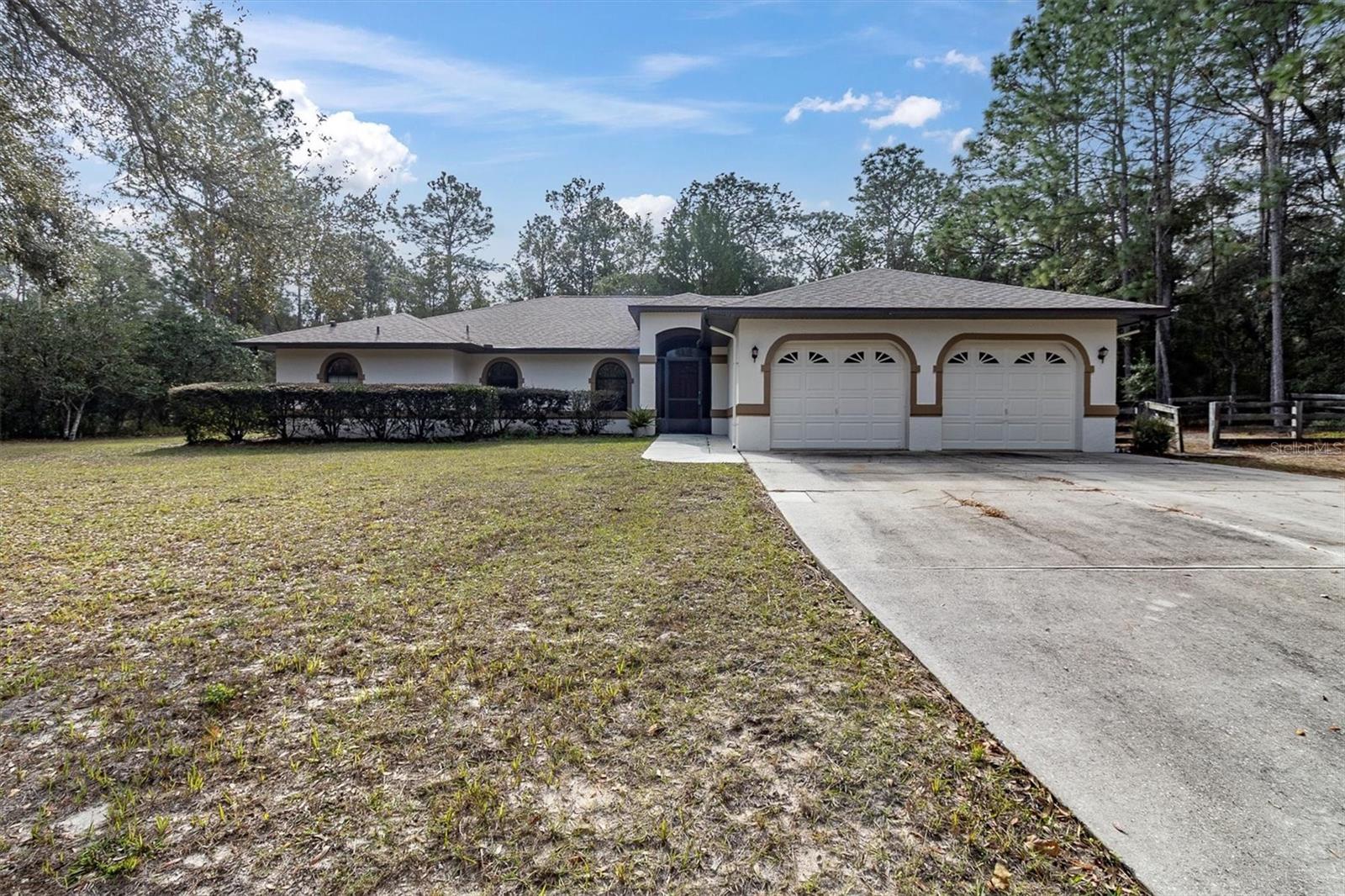 PINE RIDGE UNIT 03 - Residential