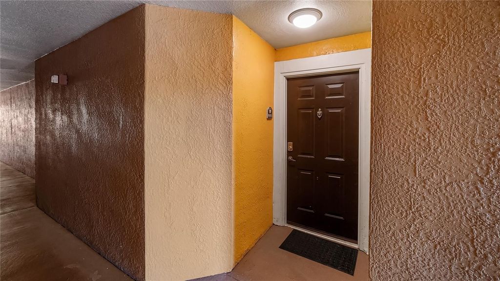 Photo of 5483 Vineland Road #10103, Orlando, FL 32811 (MLS # O6392203)