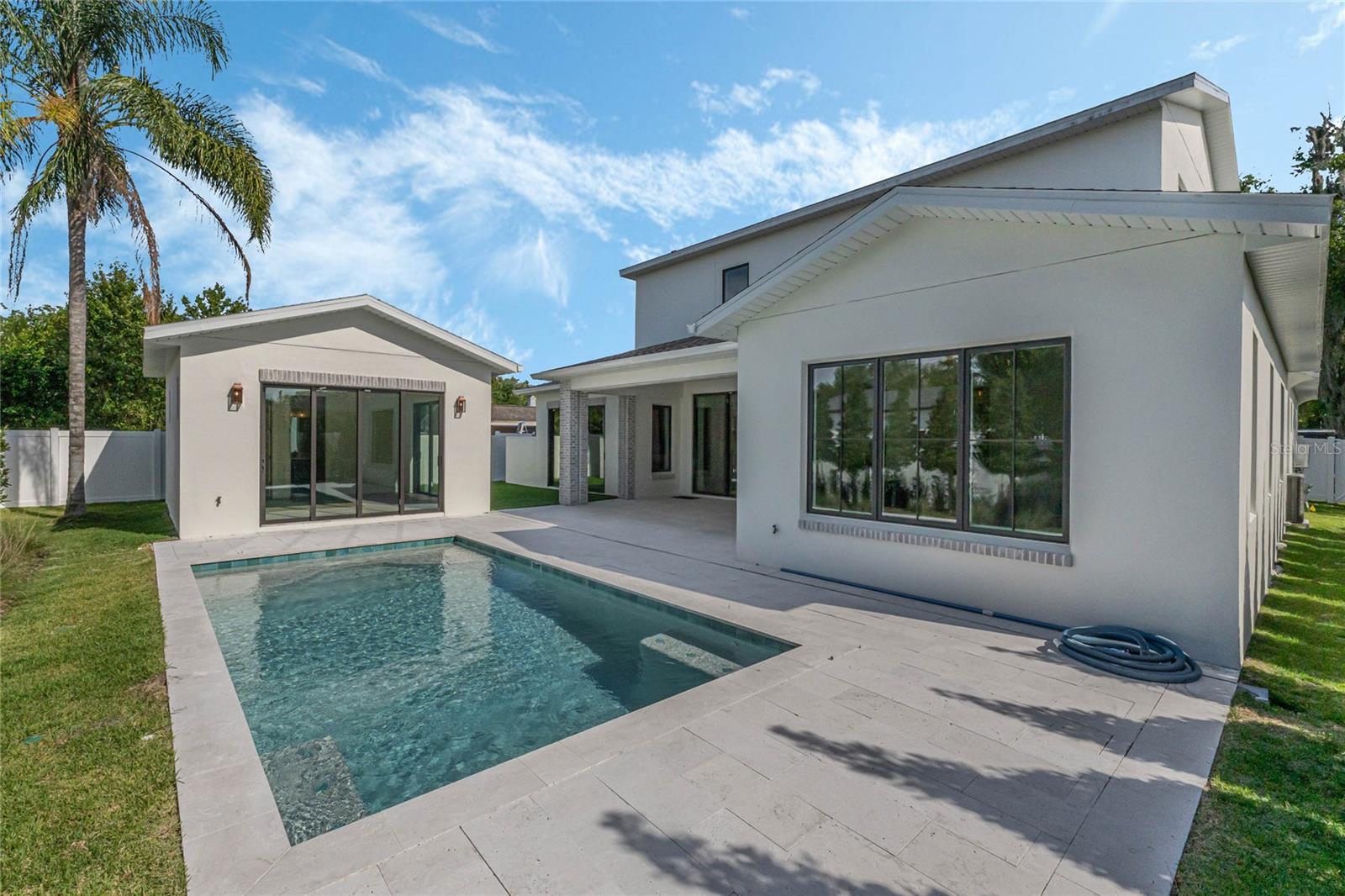 V H MUSSELWHITES SUB - Residential