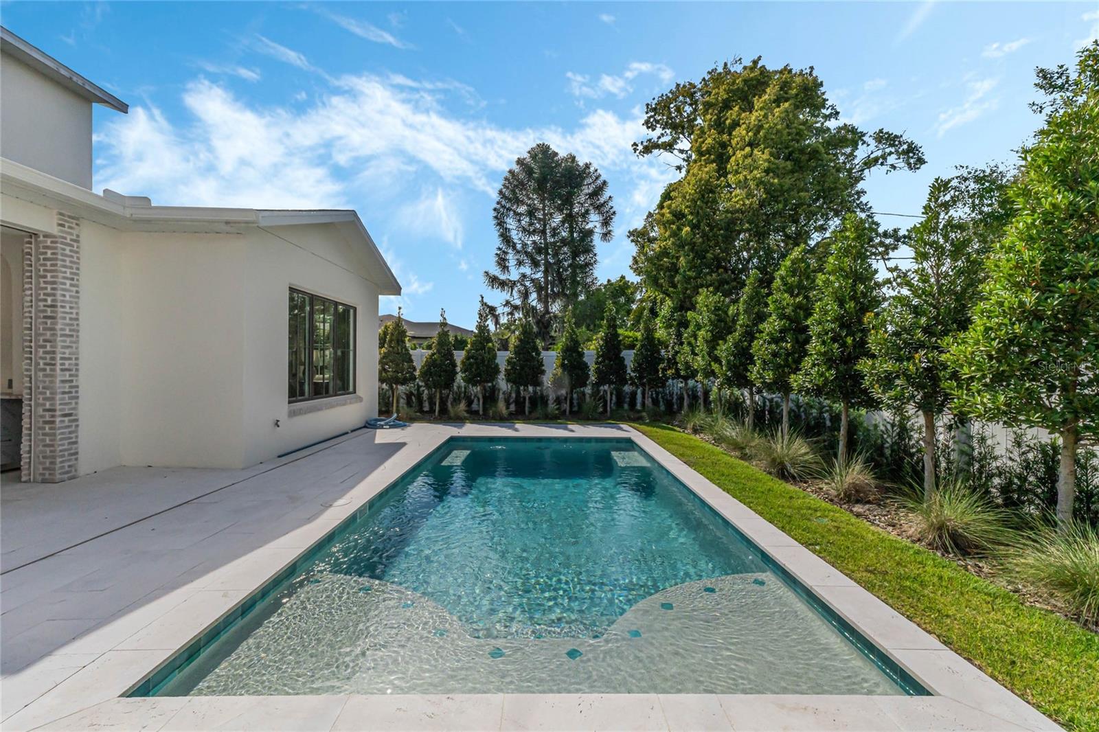 V H MUSSELWHITES SUB - Residential