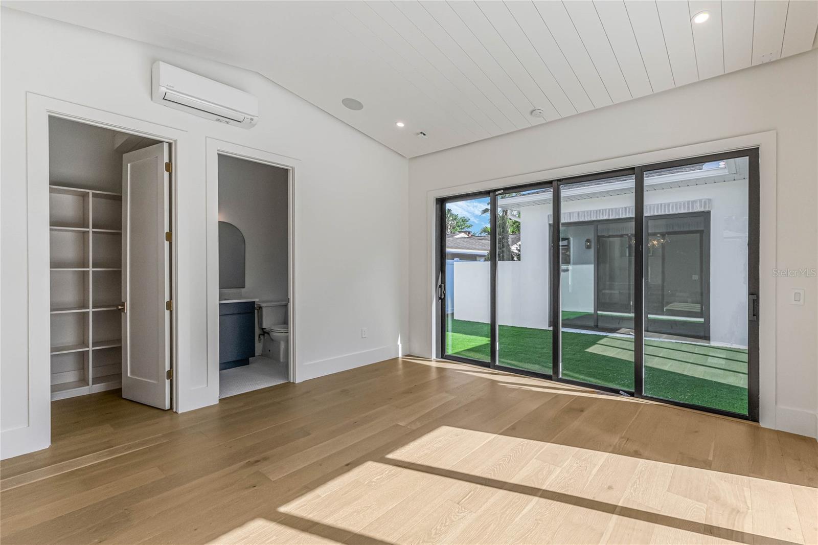 V H MUSSELWHITES SUB - Residential