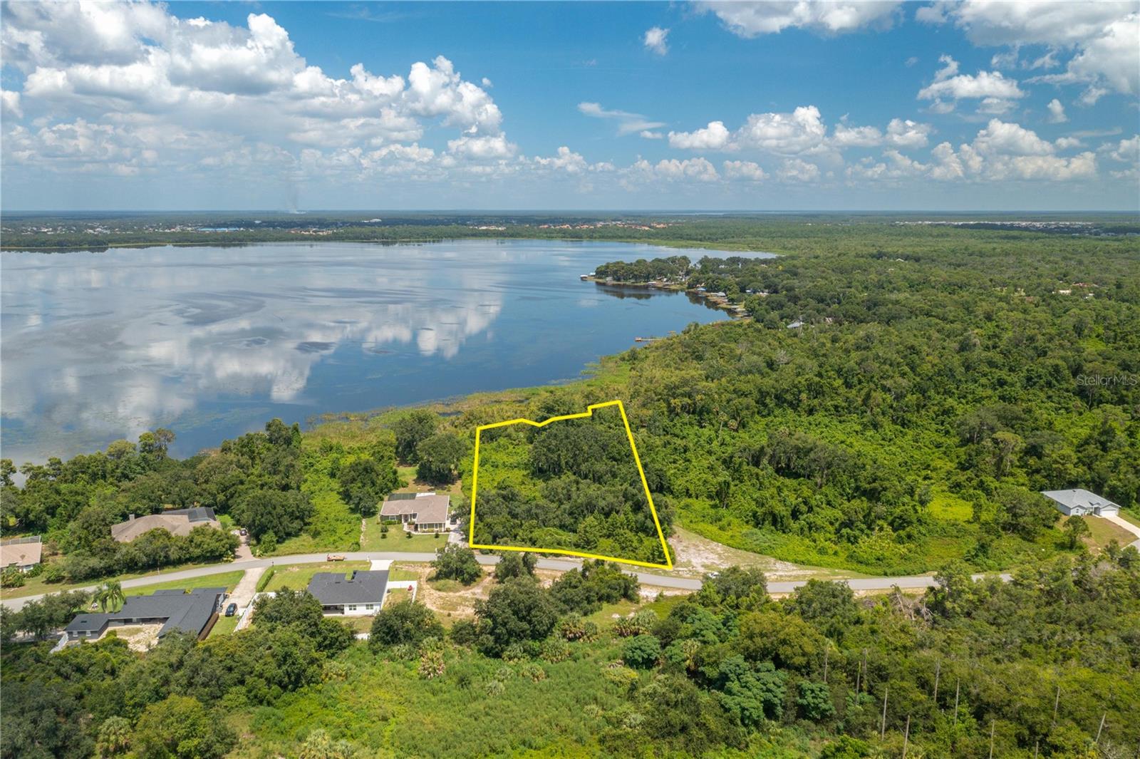 SOUTH BAY LANDINGS - Land