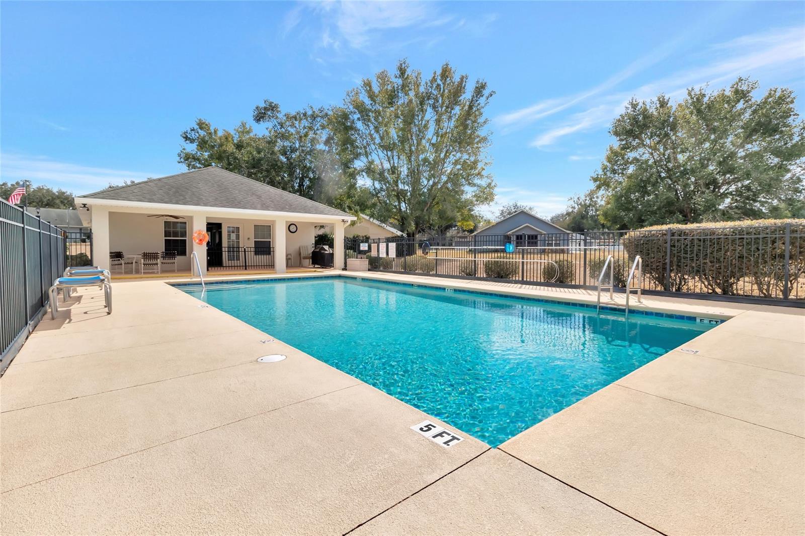 TWIN LAKES ESTATES - Residential