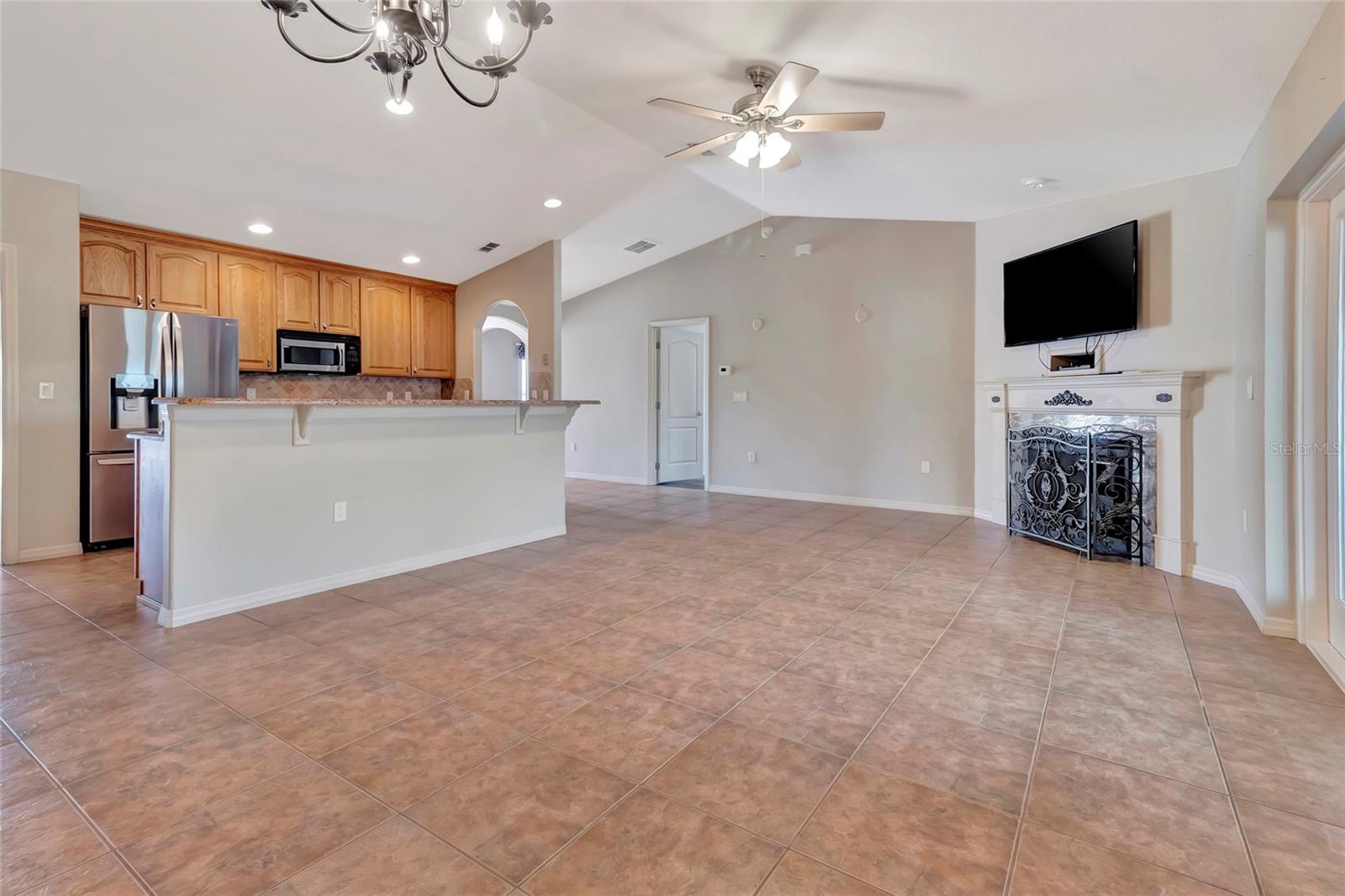 TWIN LAKES ESTATES - Residential