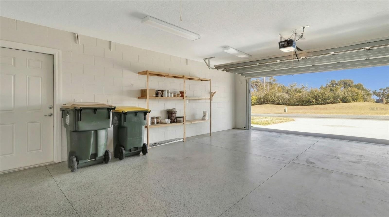 TWIN LAKES ESTATES - Residential