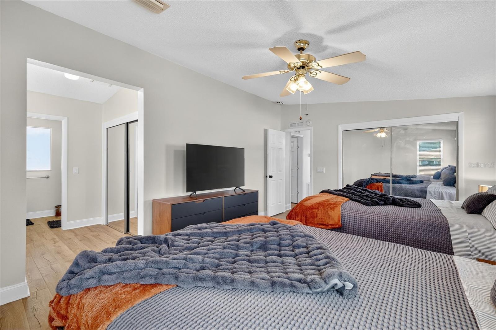 LADY LAKE ORANGE BLOSSOM GARDENS UNIT 07 - Residential