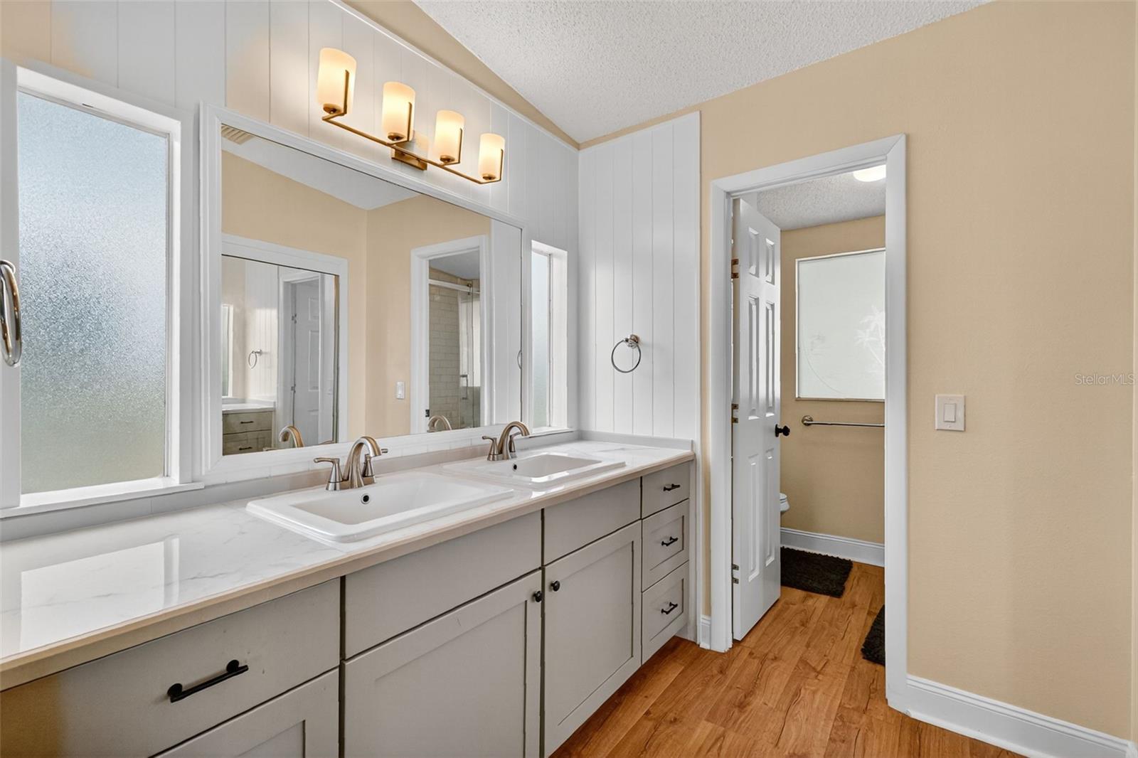 LADY LAKE ORANGE BLOSSOM GARDENS UNIT 07 - Residential