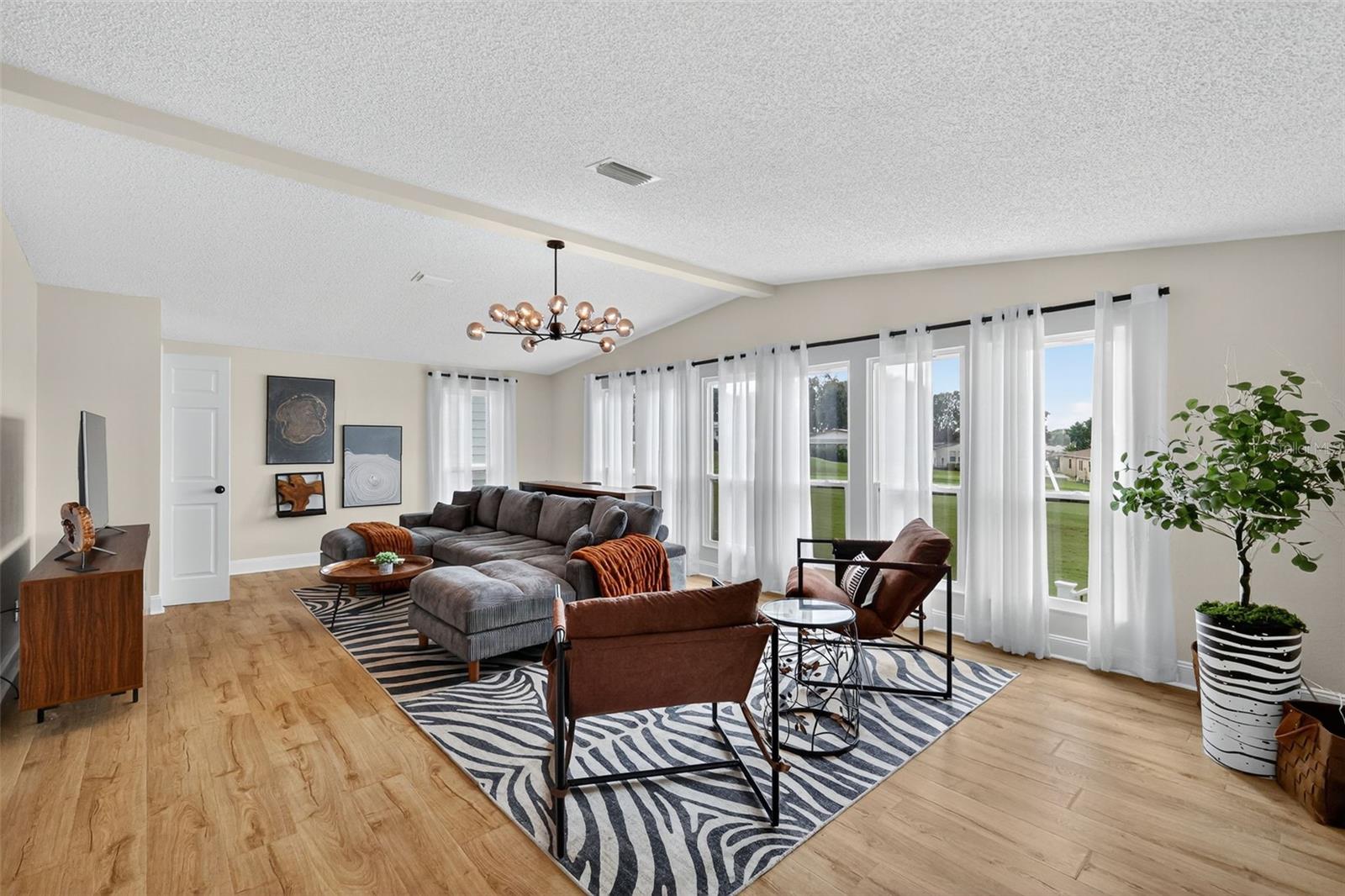 LADY LAKE ORANGE BLOSSOM GARDENS UNIT 07 - Residential