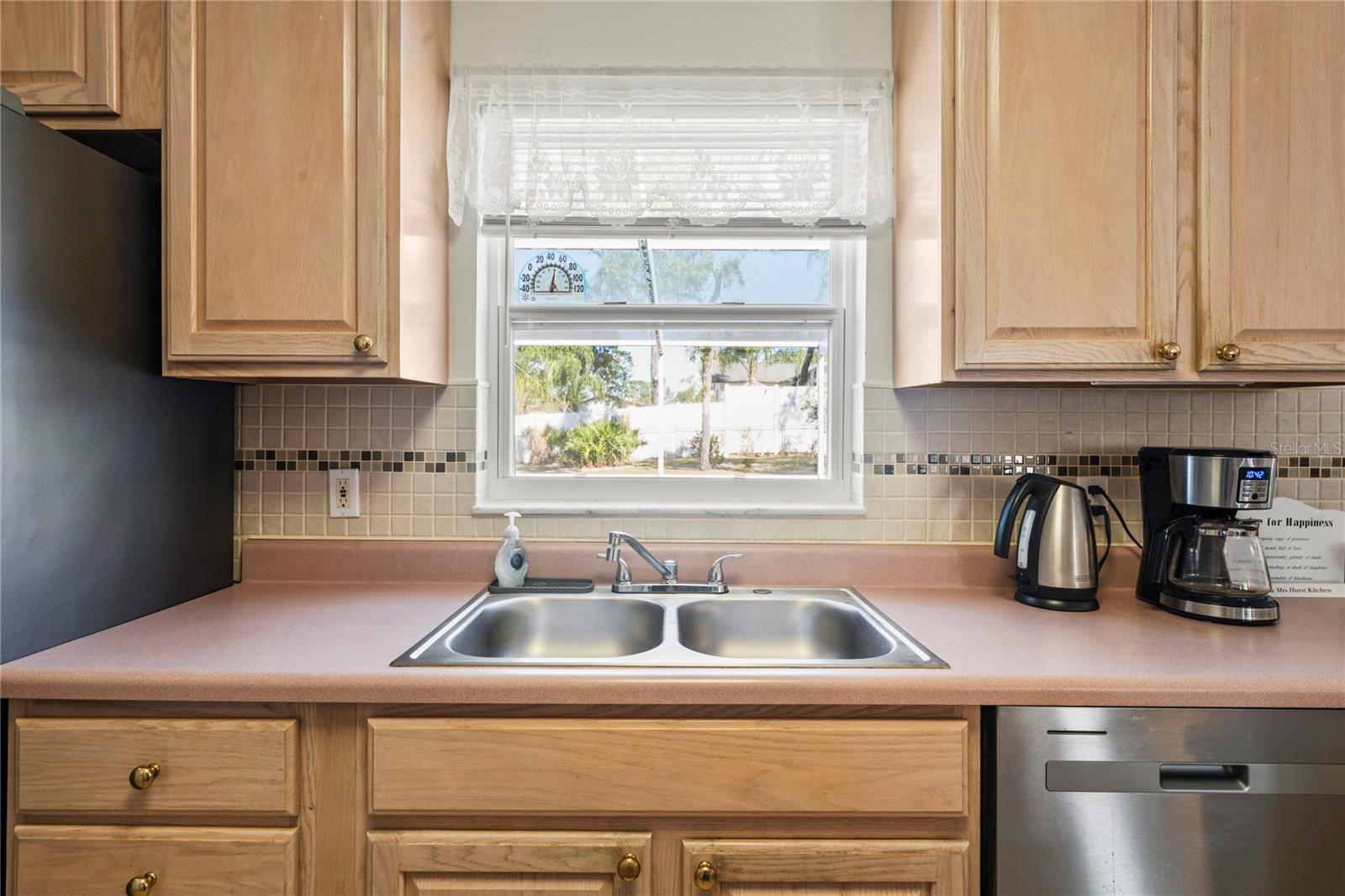 VOSS OAK LAKE ESTATE - Residential