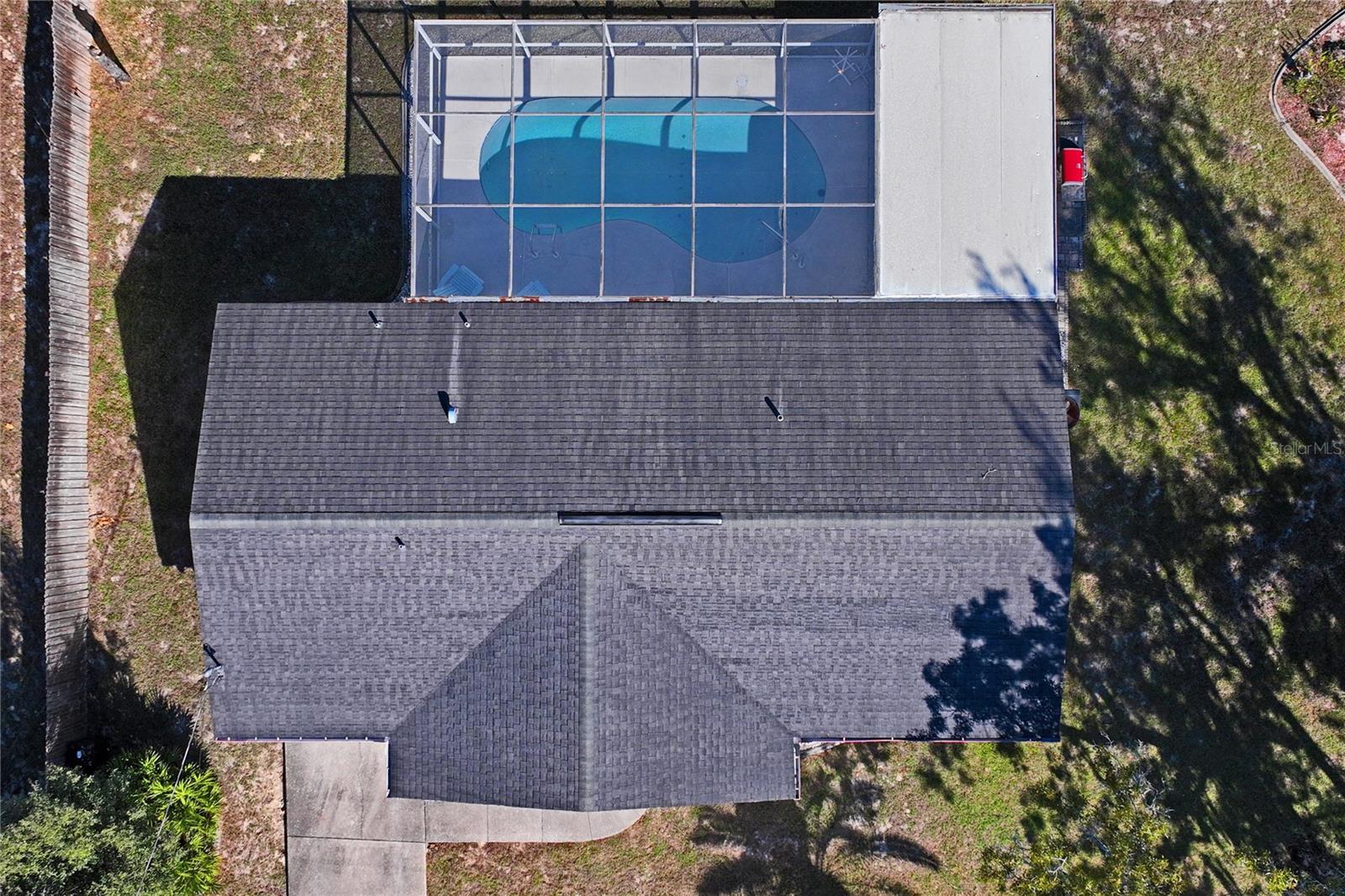 VOSS OAK LAKE ESTATE - Residential