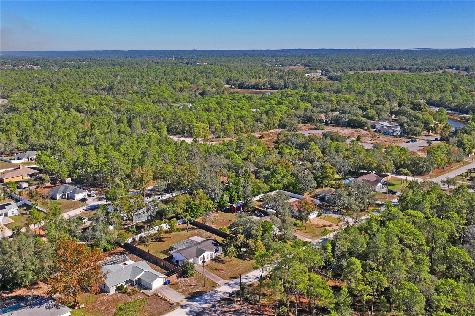 VOSS OAK LAKE ESTATE - Residential