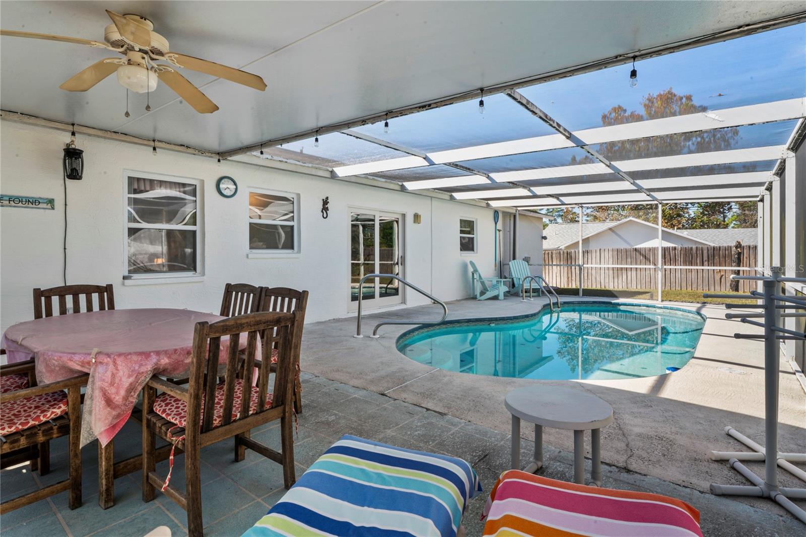 VOSS OAK LAKE ESTATE - Residential