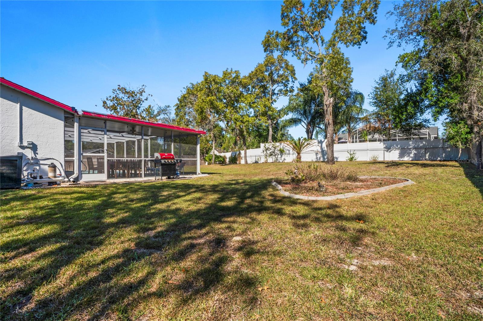 VOSS OAK LAKE ESTATE - Residential