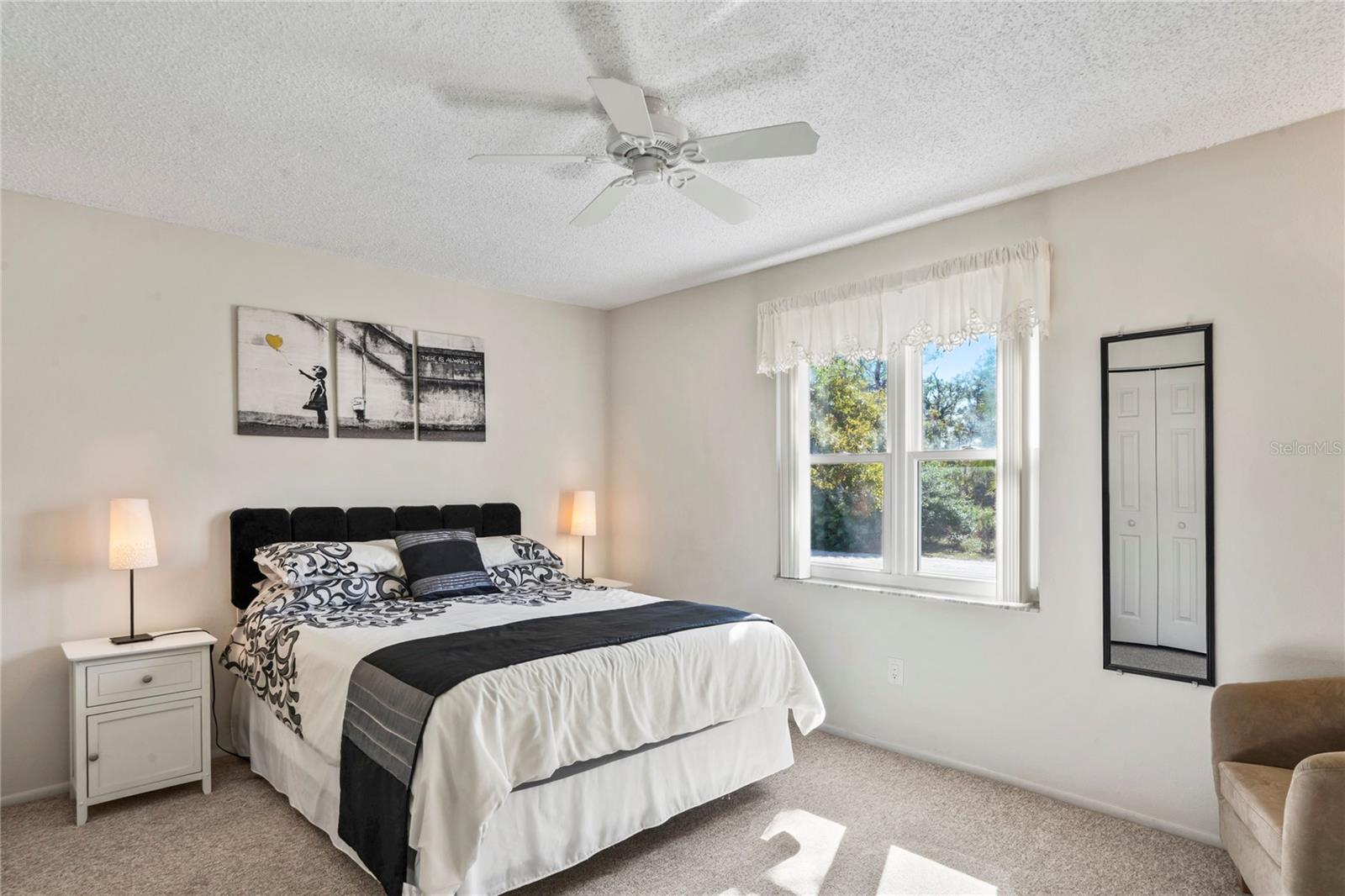 VOSS OAK LAKE ESTATE - Residential