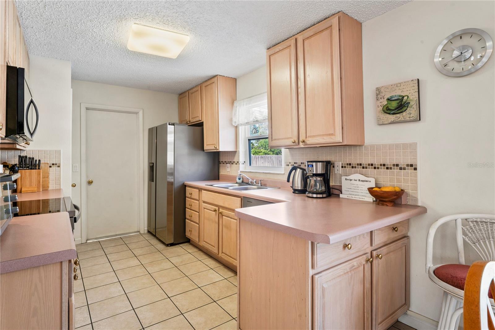 VOSS OAK LAKE ESTATE - Residential