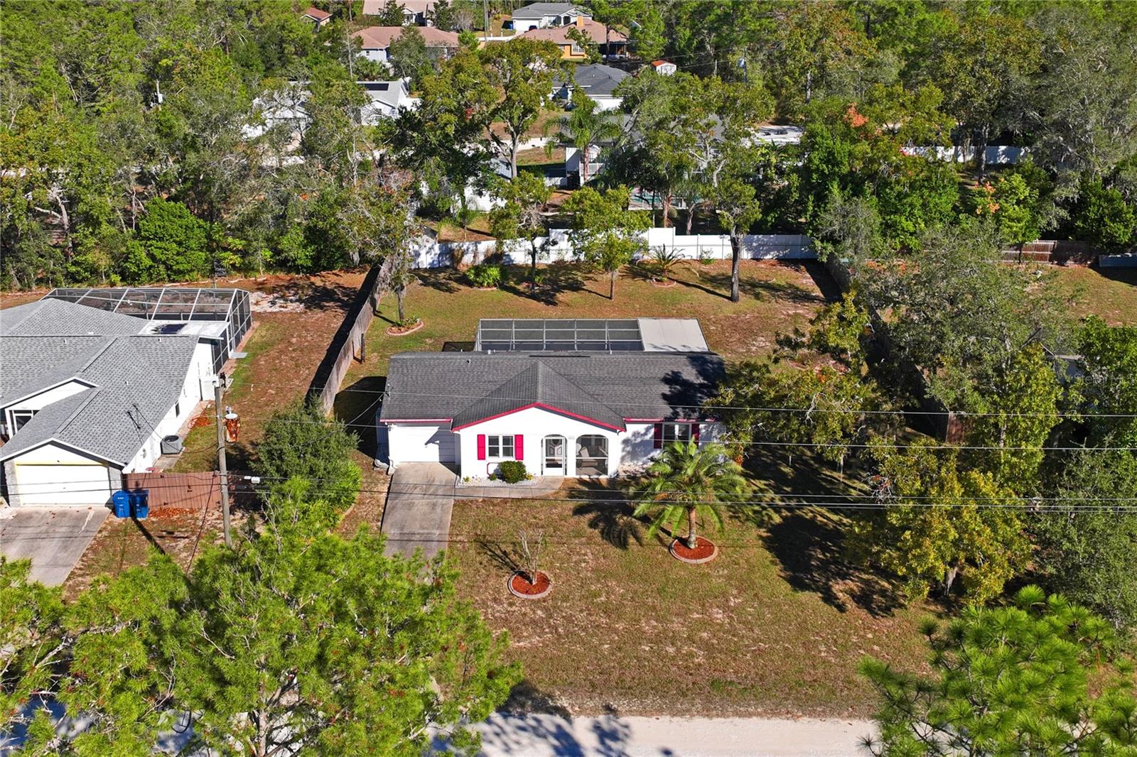 VOSS OAK LAKE ESTATE - Residential