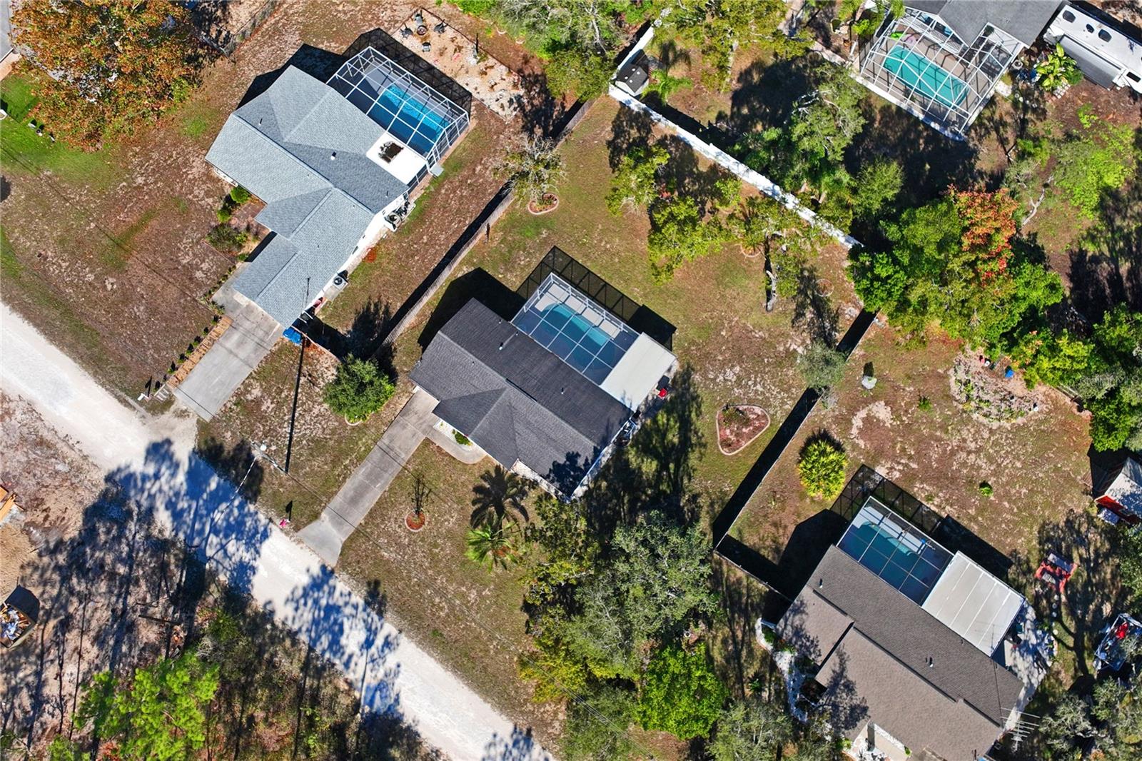 VOSS OAK LAKE ESTATE - Residential