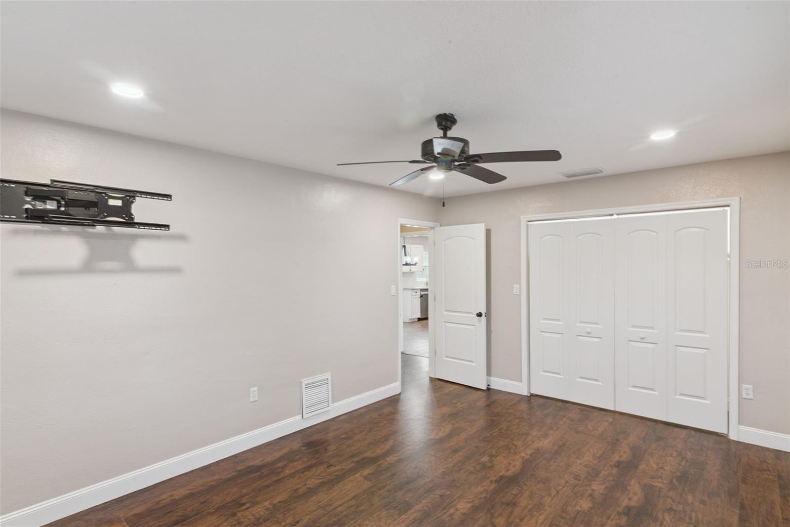 EUSTIS WEST LYNNHURST - Residential