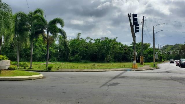 BAYAMON 18 CUERDAS IN FRONT OF PR 22 - Land