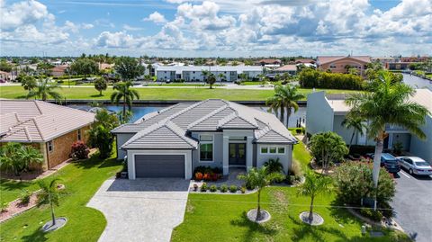 A home in PUNTA GORDA