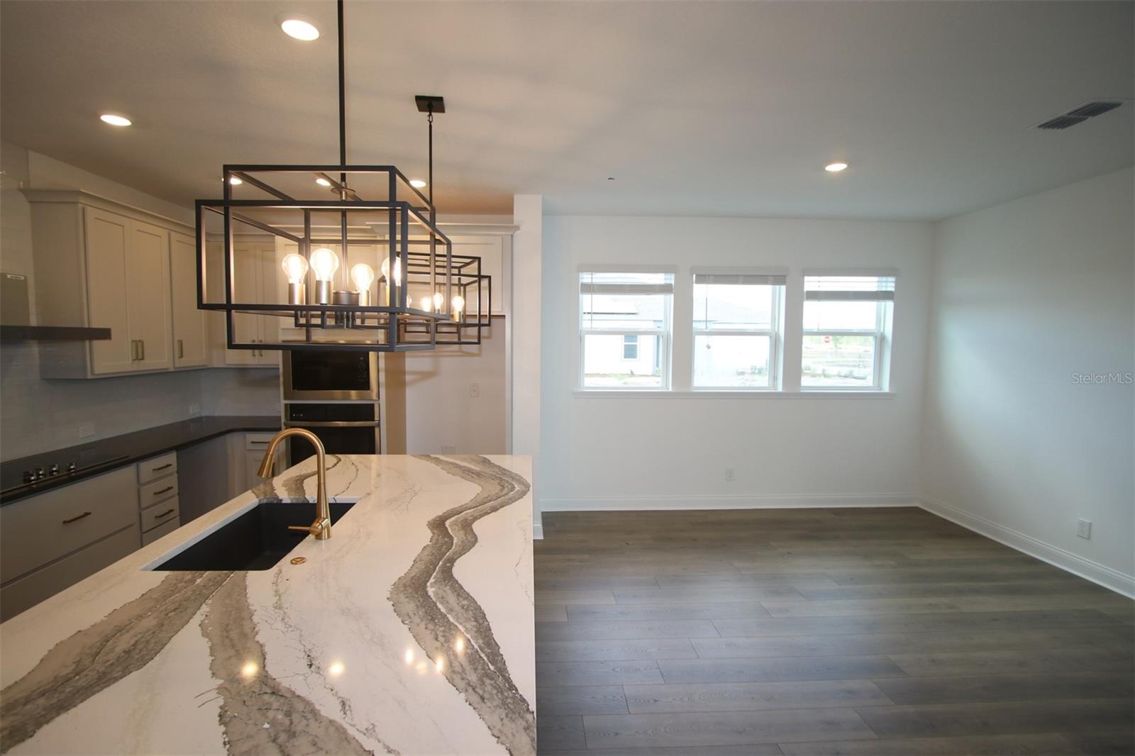 WESLYN PARK - Residential