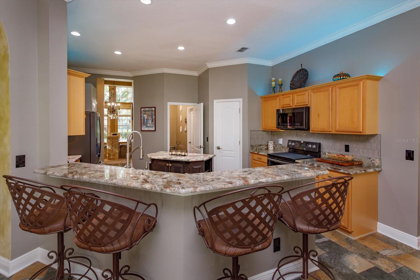 536 AVON GLADE PLACE