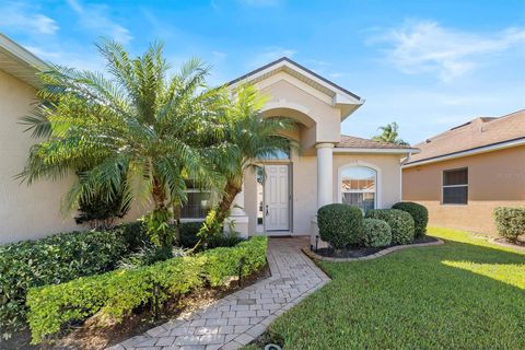 A home in LAKE WALES