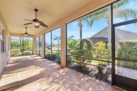 A home in LAKE WALES