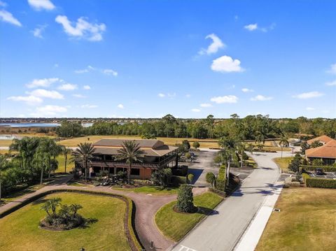 A home in LAKE WALES