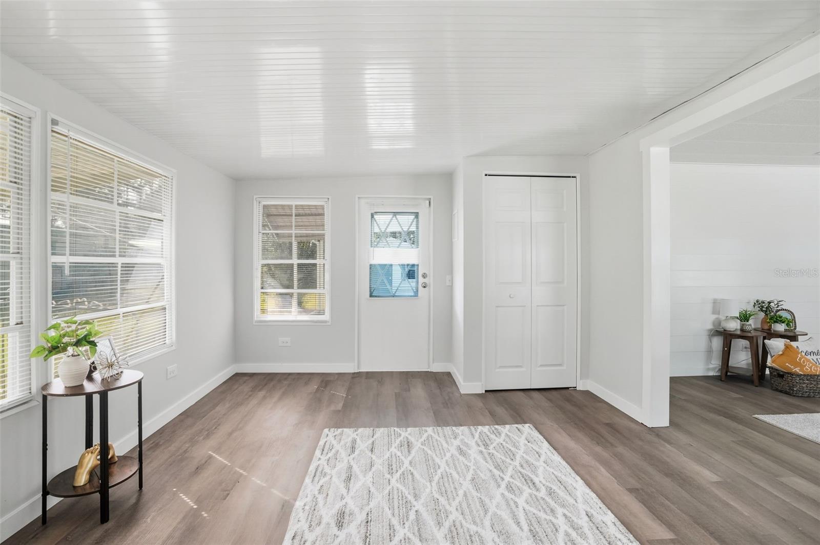 GARDEN GROVE - Residential