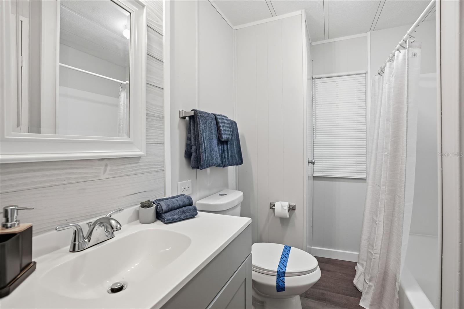 GARDEN GROVE - Residential