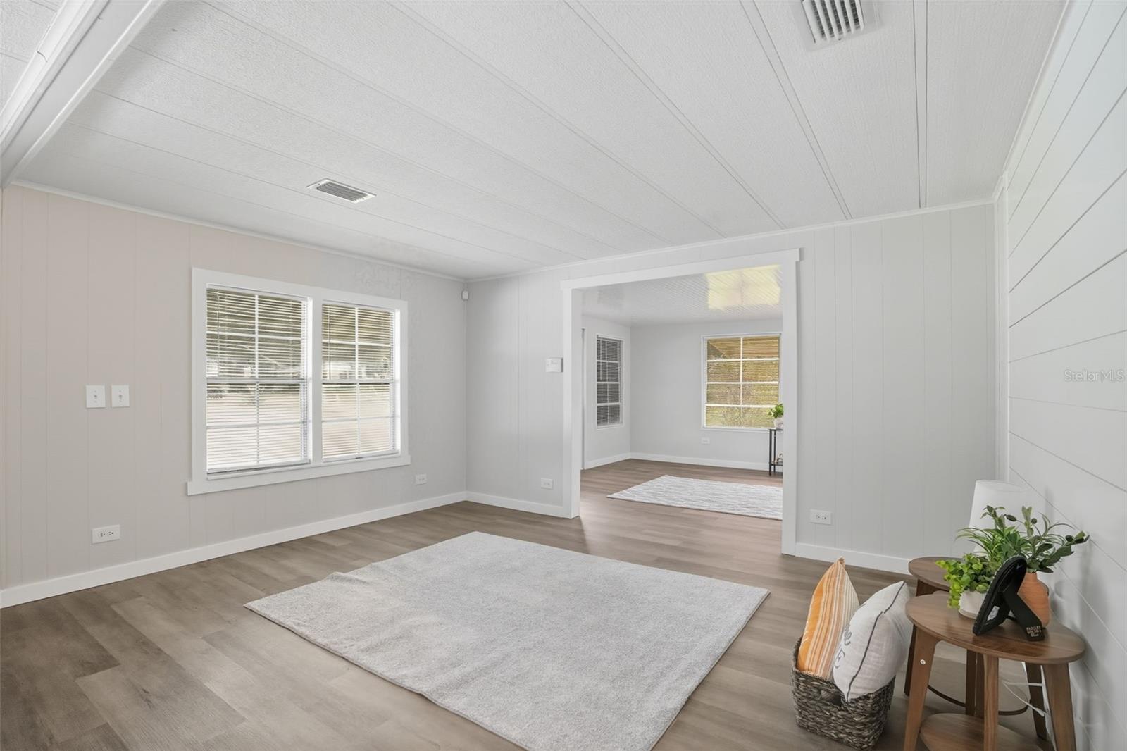 GARDEN GROVE - Residential