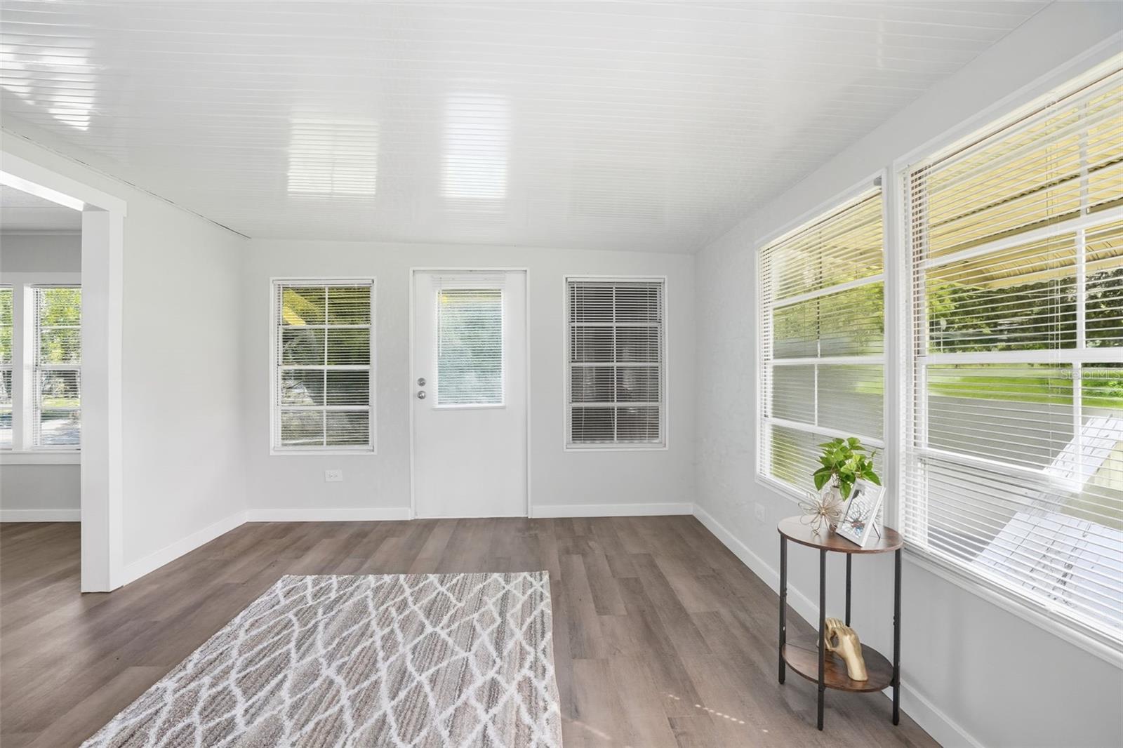 GARDEN GROVE - Residential