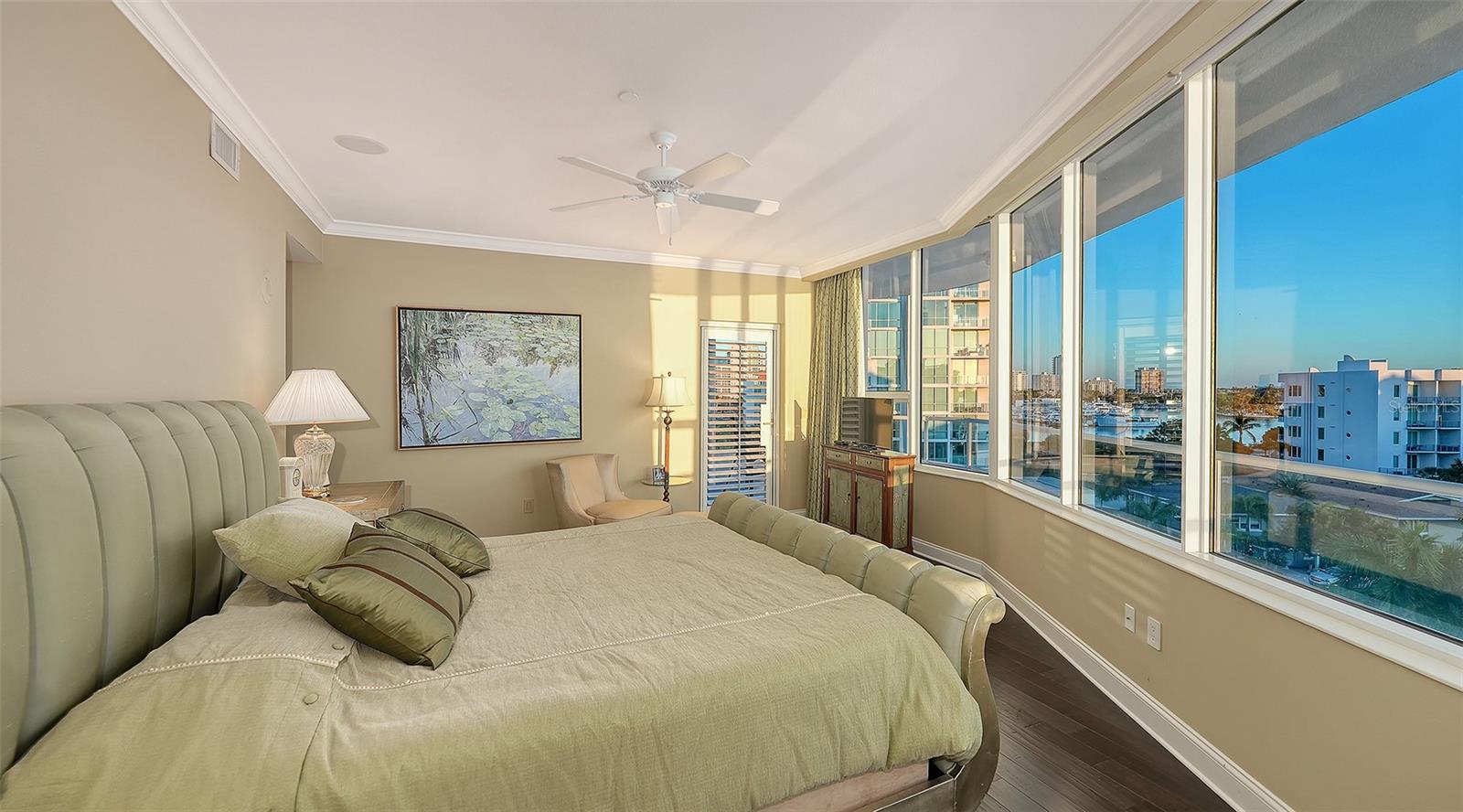 THE PHOENIX - Residential