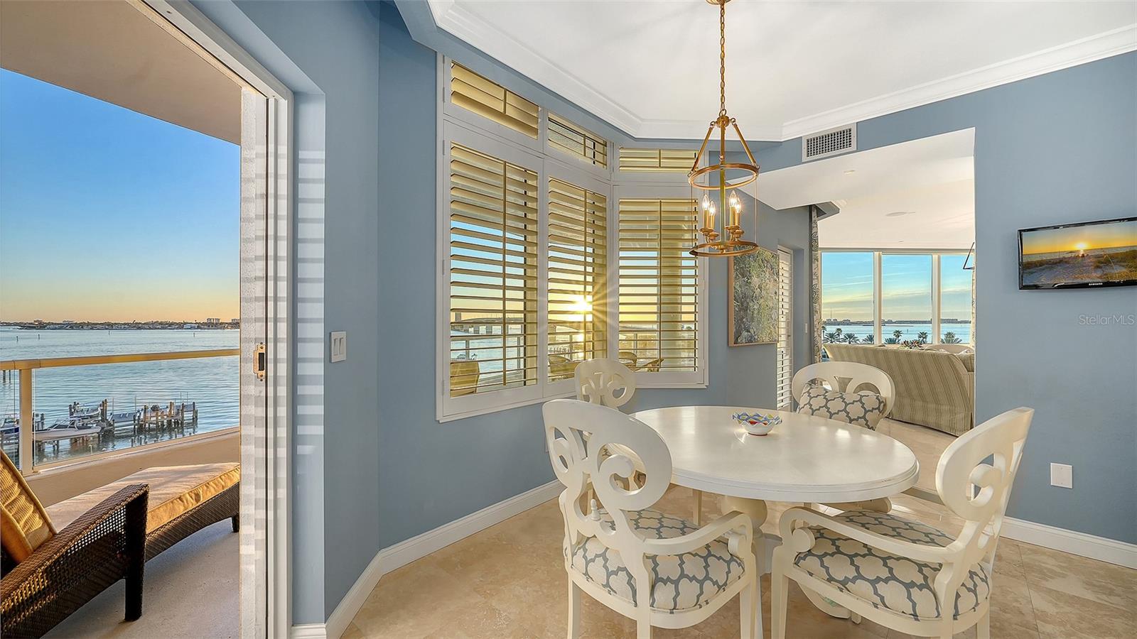 THE PHOENIX - Residential