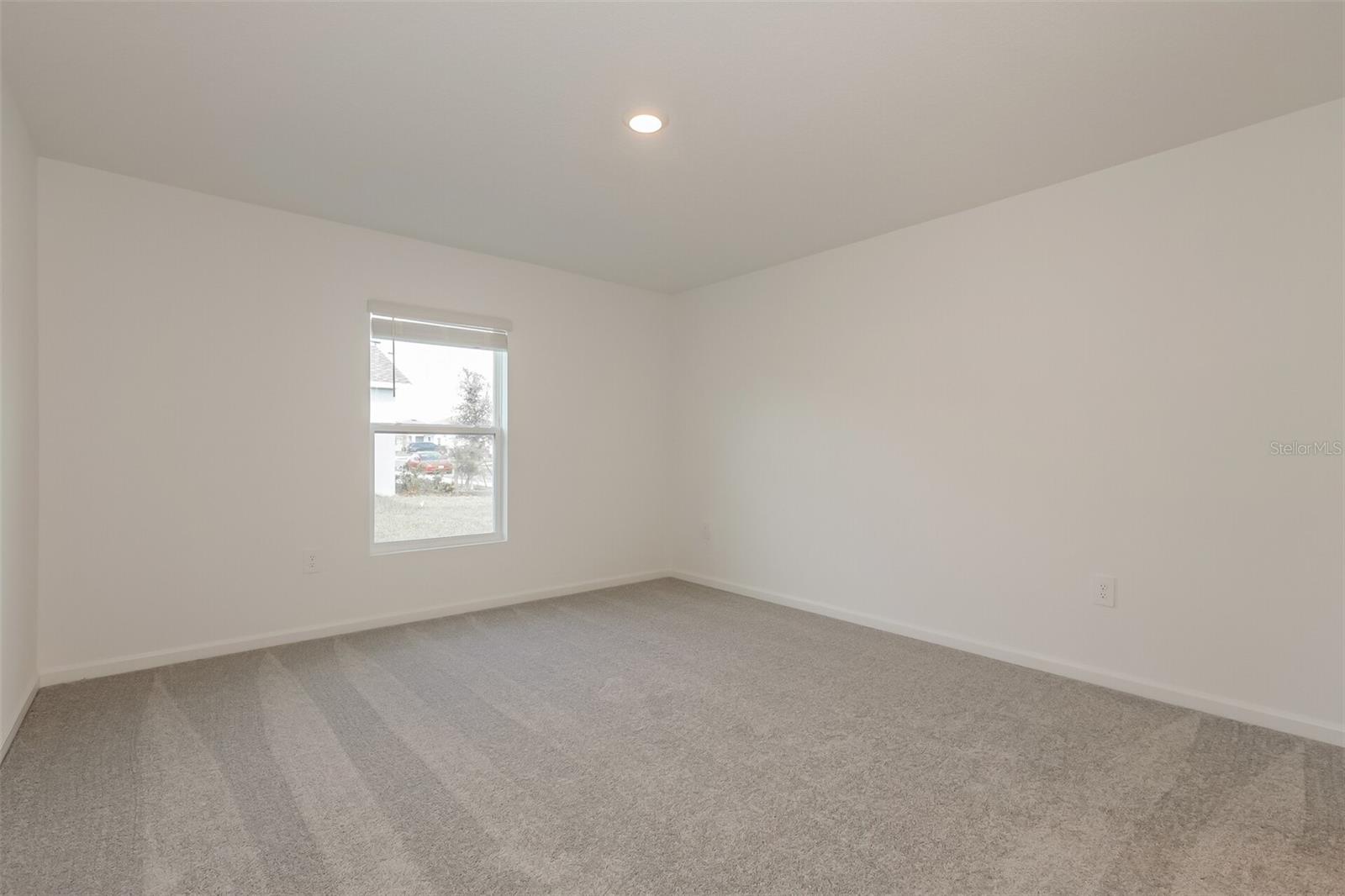 RANCHES/LK MCLEOD III - Residential Lease