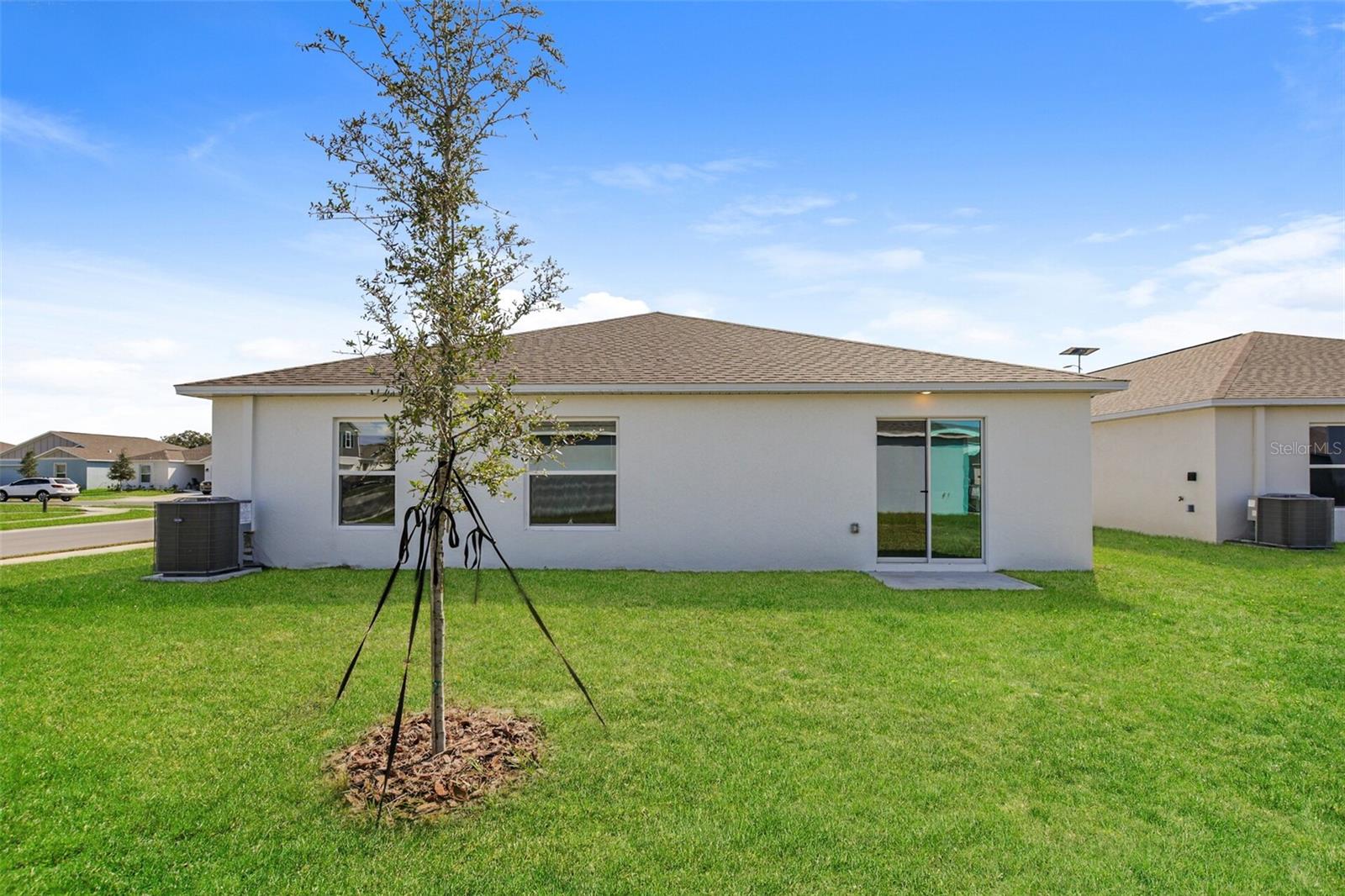 RANCHES/LK MCLEOD III - Residential Lease