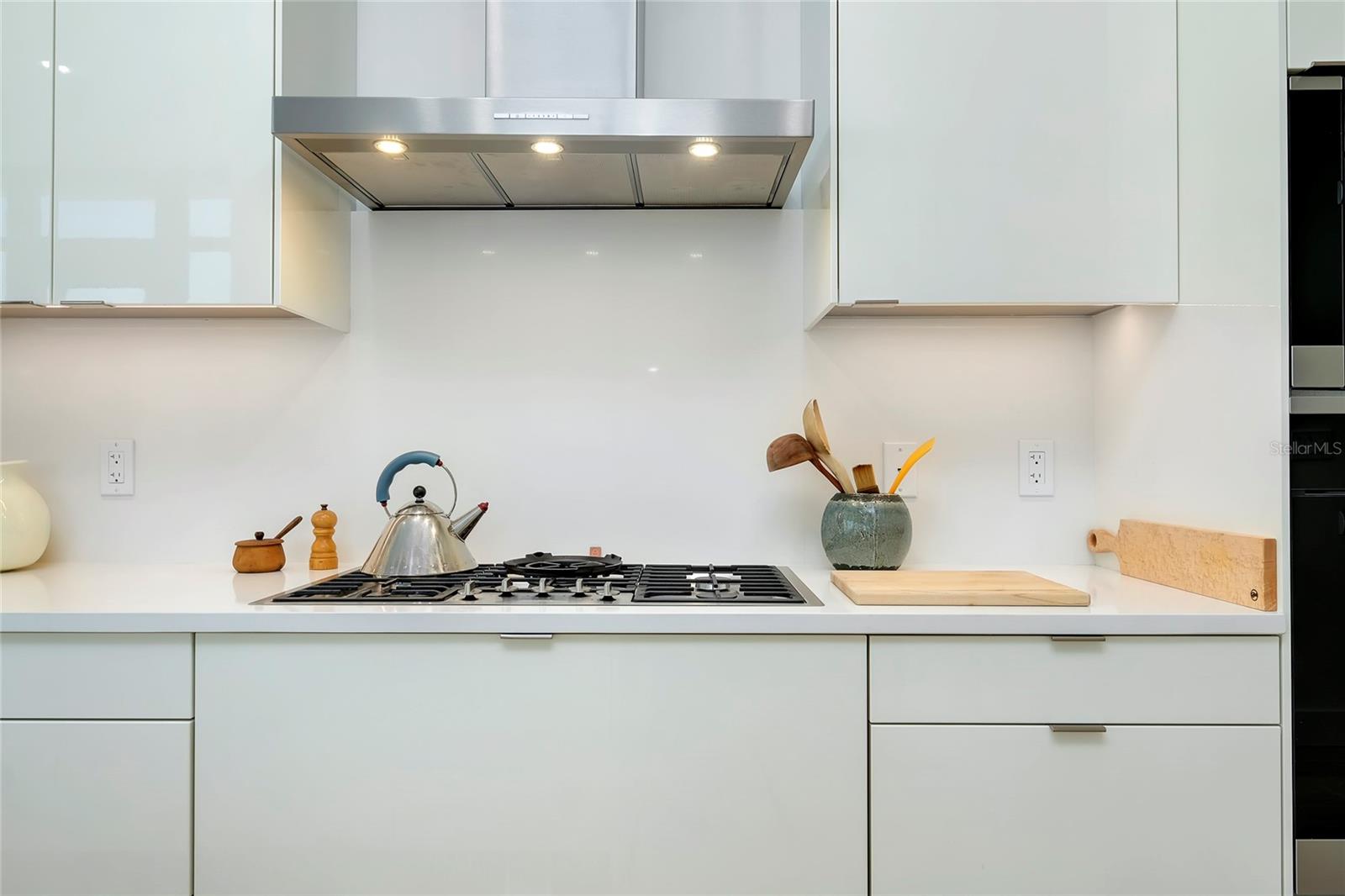 THE DEMARCAY - Residential