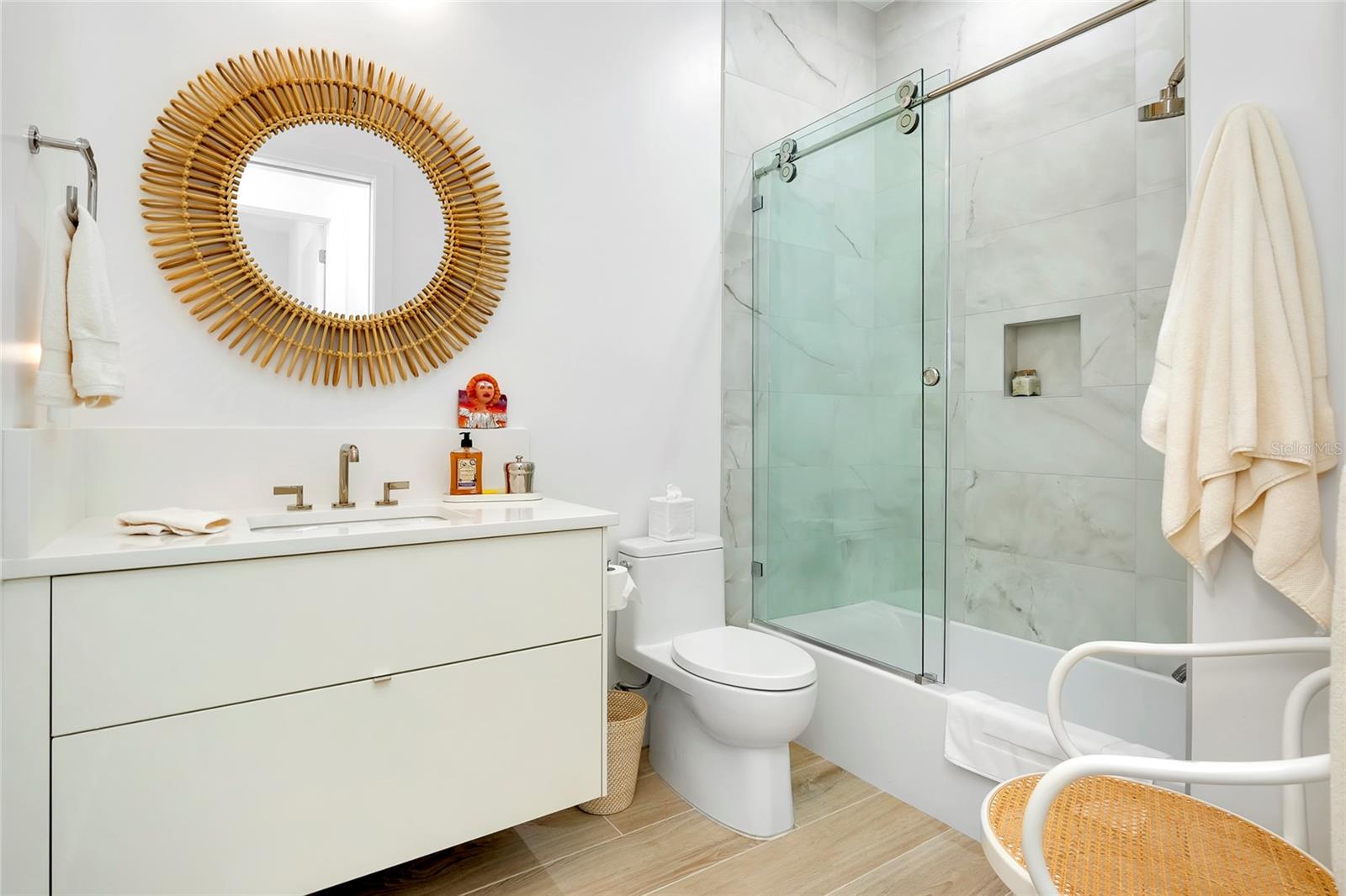 THE DEMARCAY - Residential