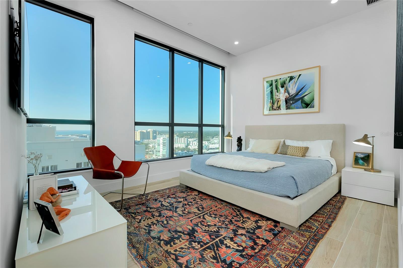 THE DEMARCAY - Residential