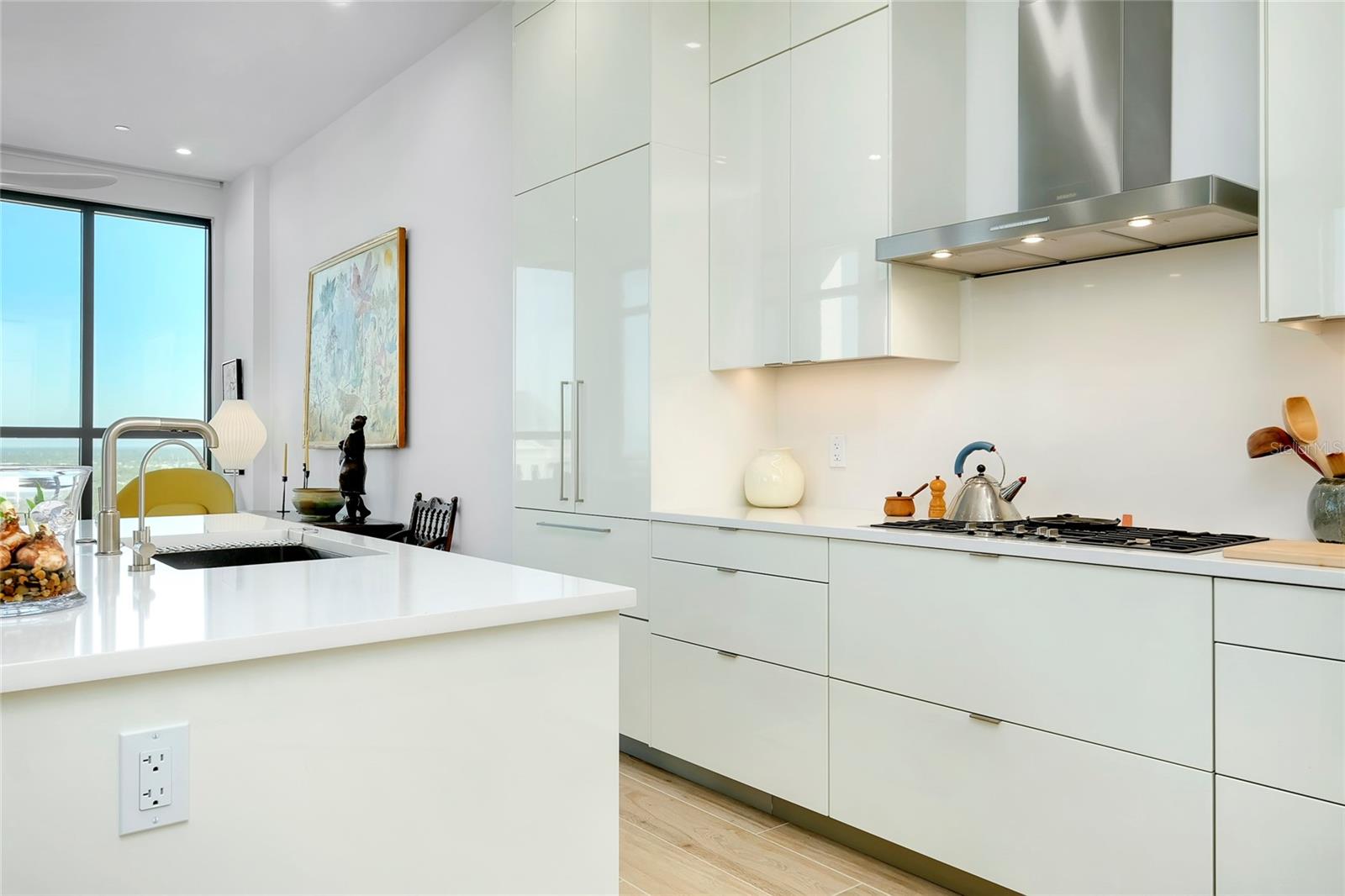 THE DEMARCAY - Residential