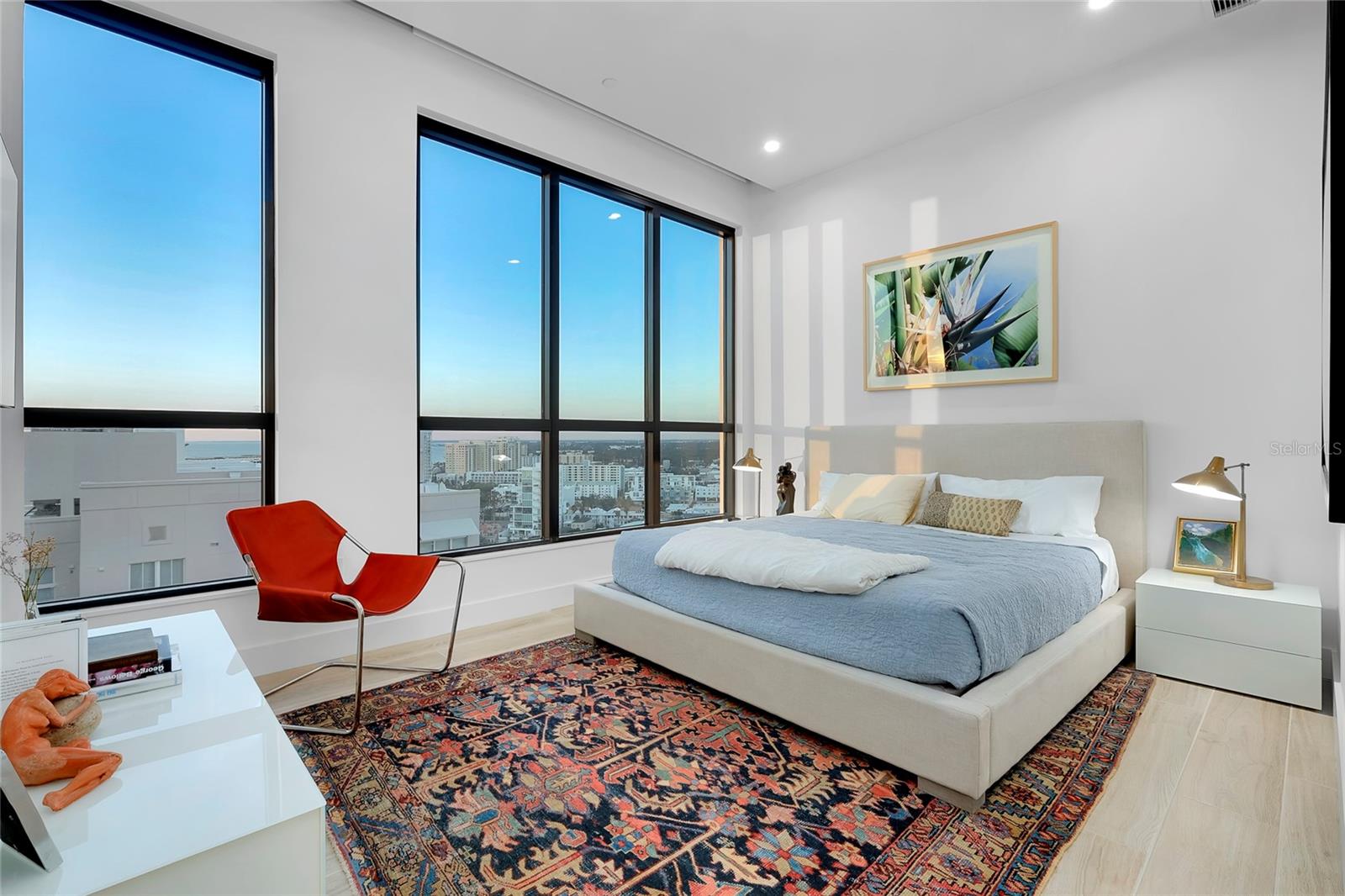 THE DEMARCAY - Residential