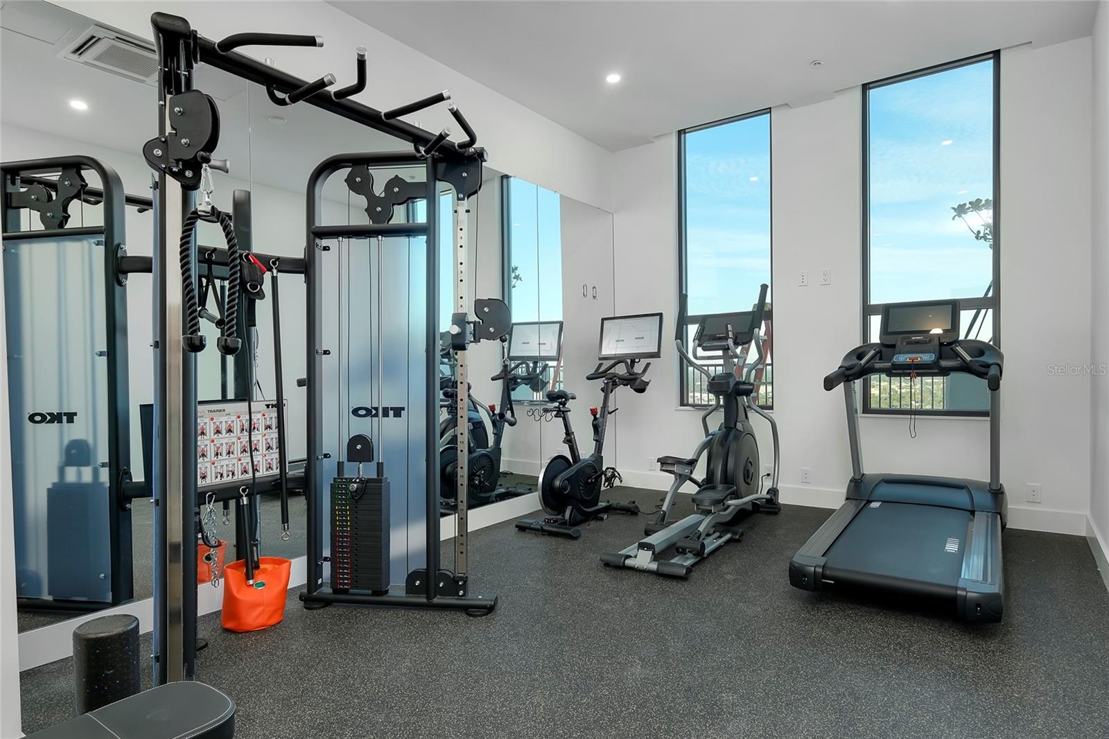 THE DEMARCAY - Residential